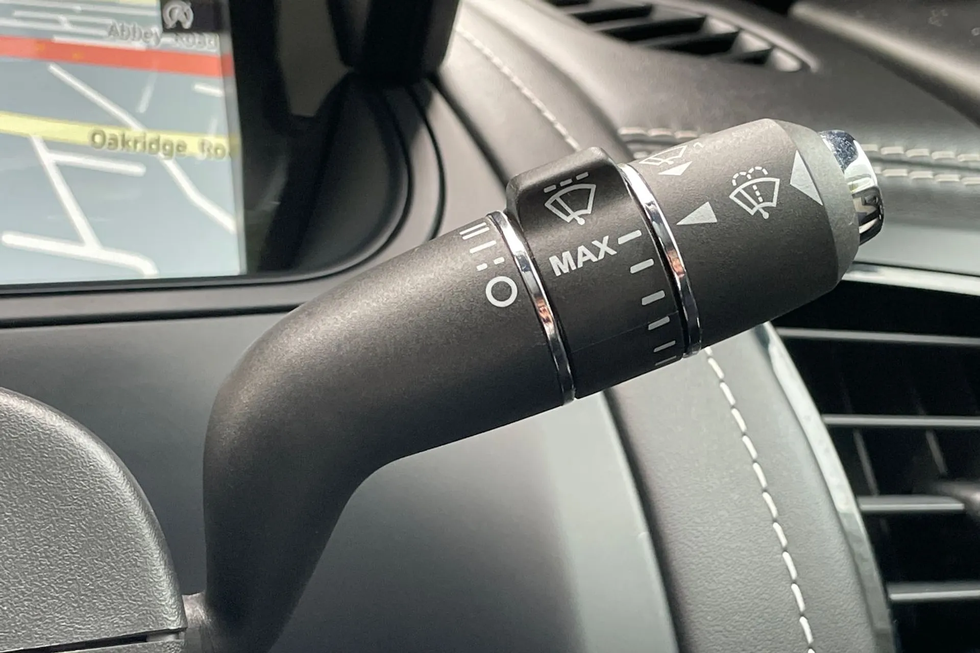 Jaguar F-TYPE thumbnail image number 58