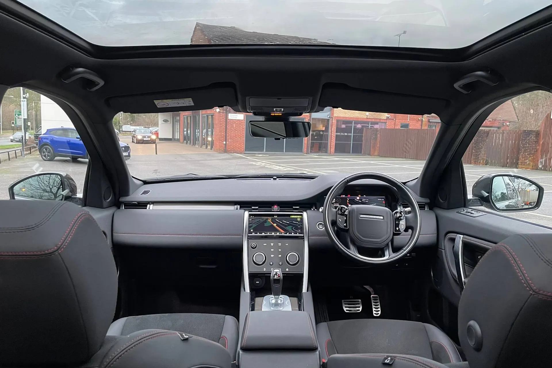 LAND ROVER DISCOVERY SPORT thumbnail image number 3