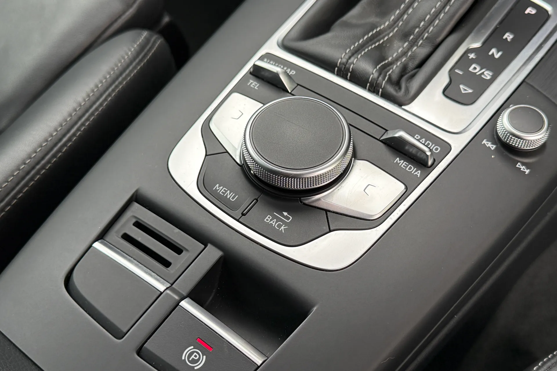 Audi A3 thumbnail image number 22