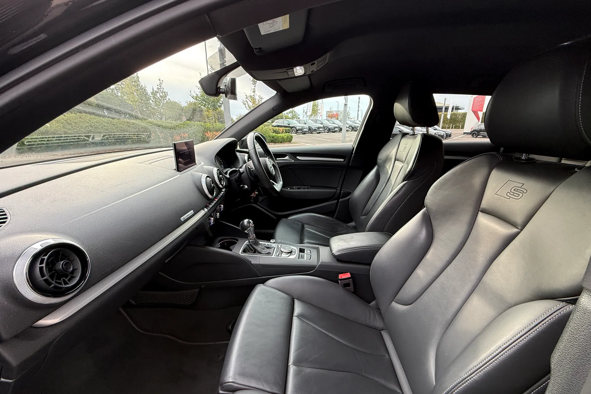Audi A3 thumbnail image number 31