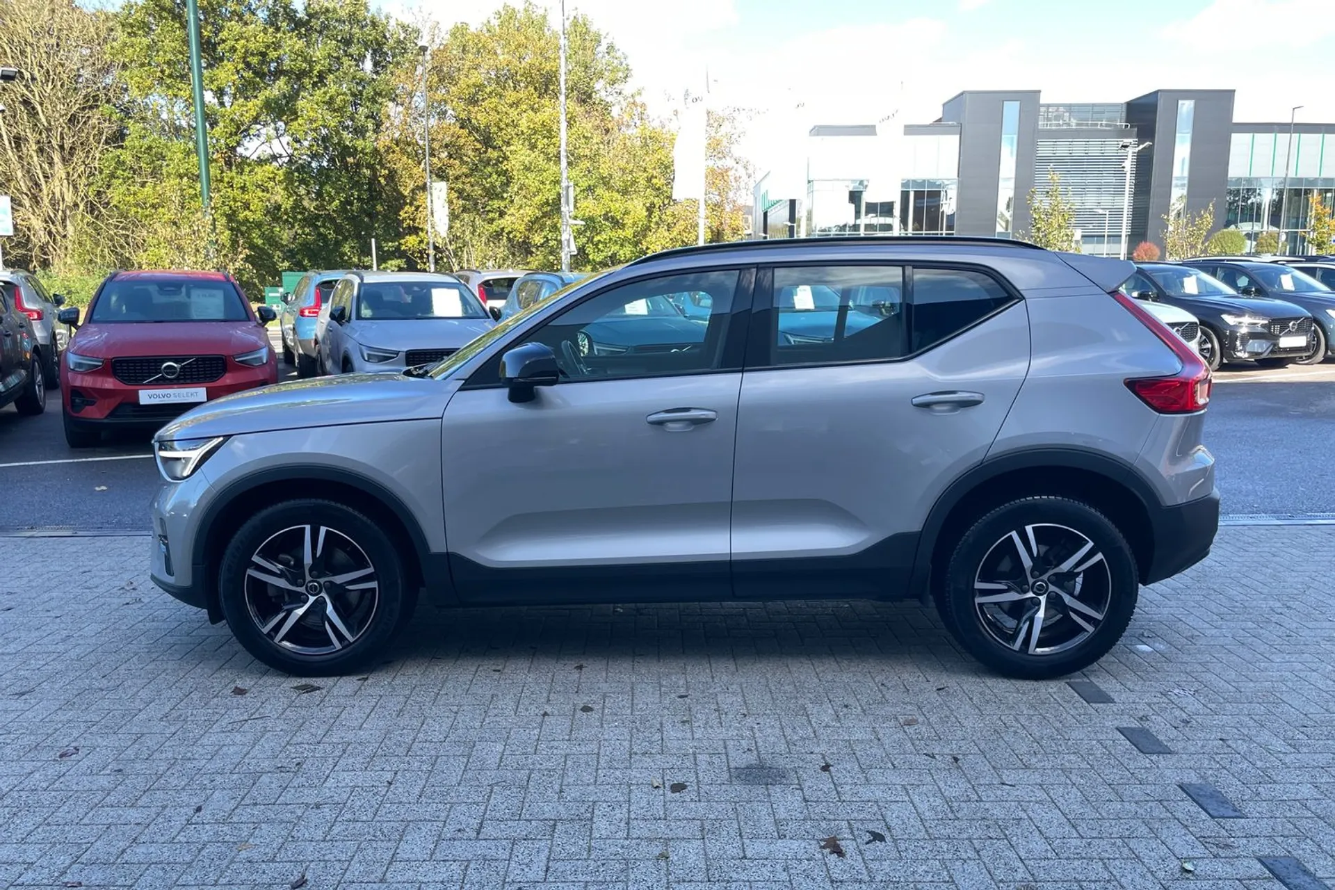 Volvo XC40 thumbnail image number 10