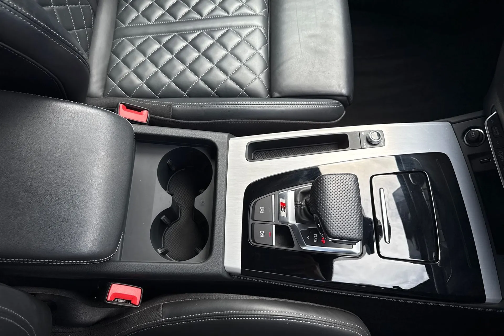Audi Q5 thumbnail image number 42
