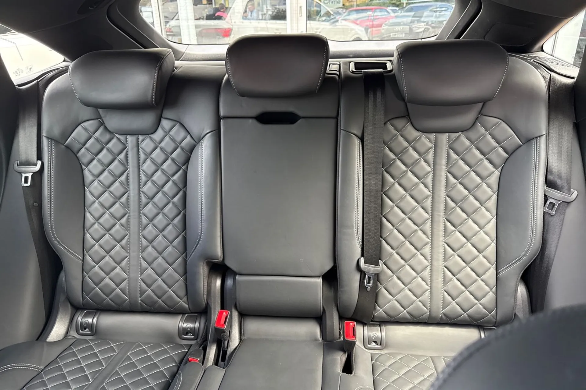 Audi Q5 thumbnail image number 30