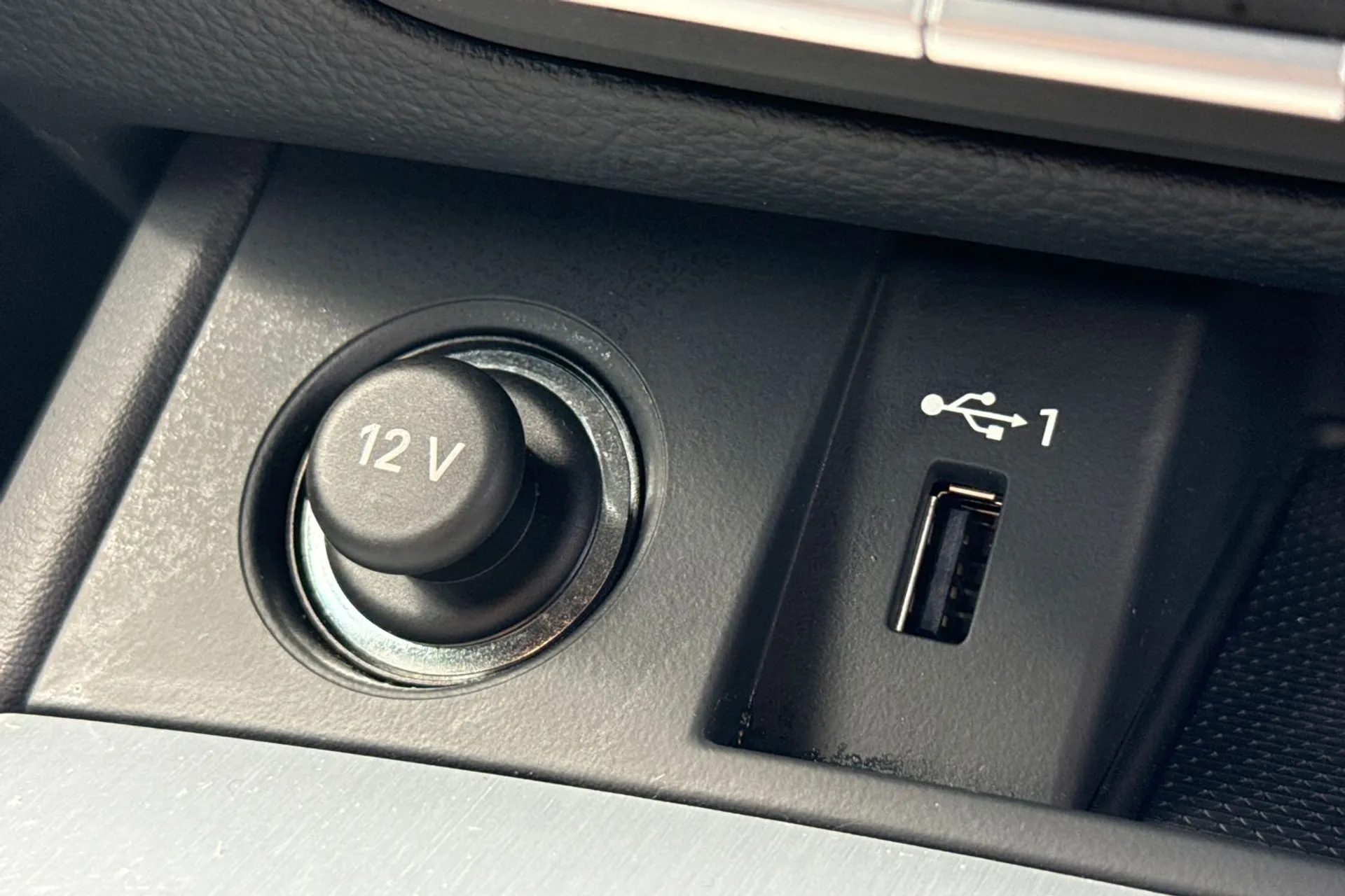 Audi Q5 thumbnail image number 43