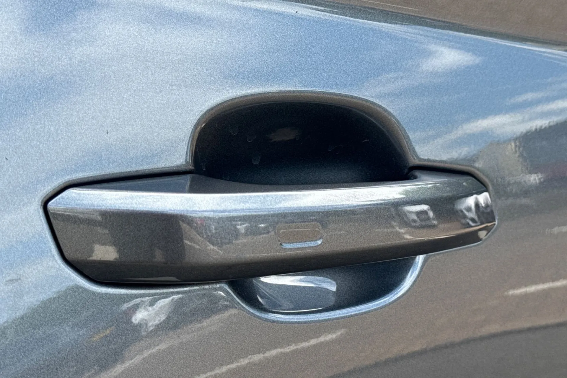 Audi Q5 thumbnail image number 15