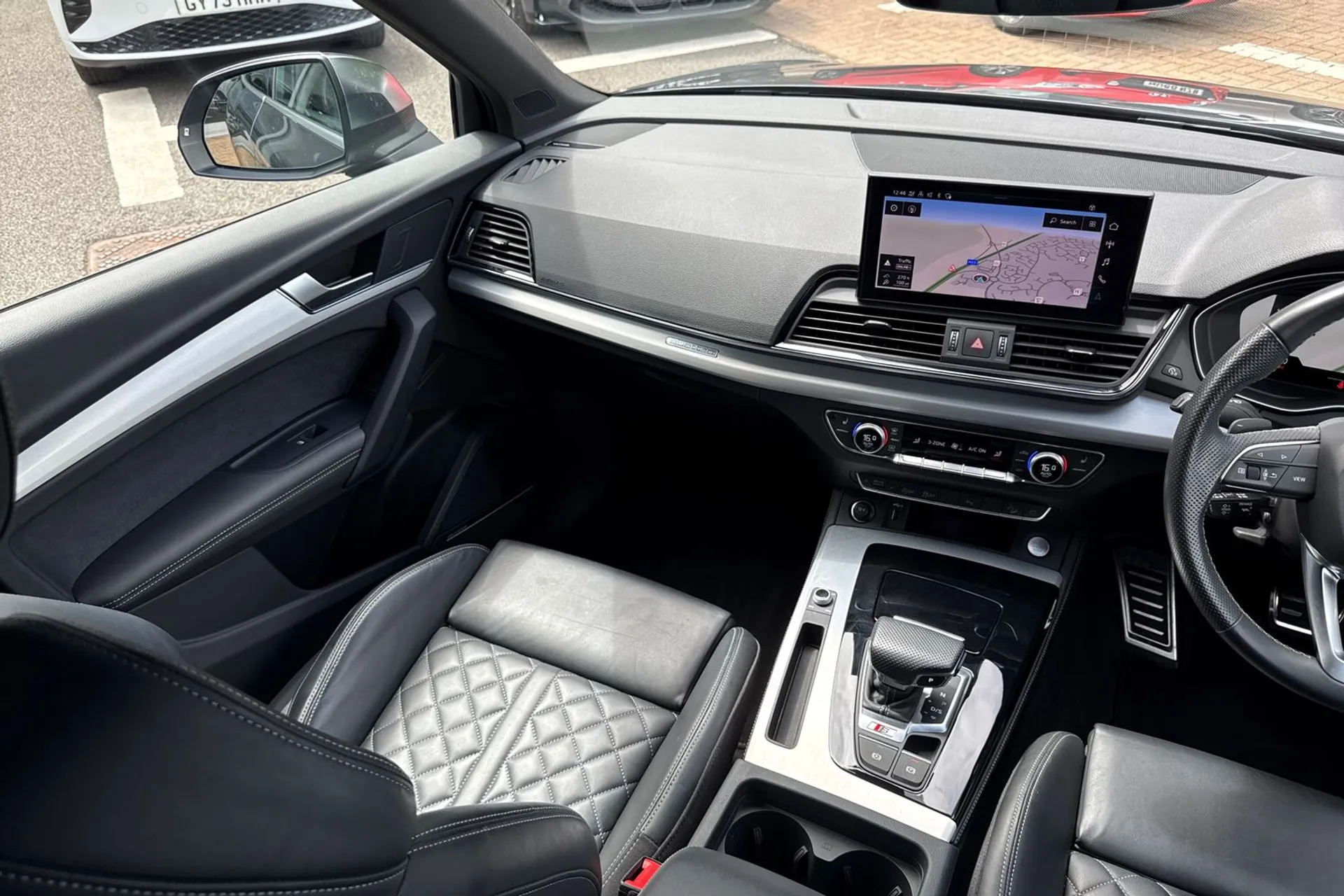 Audi Q5 thumbnail image number 32