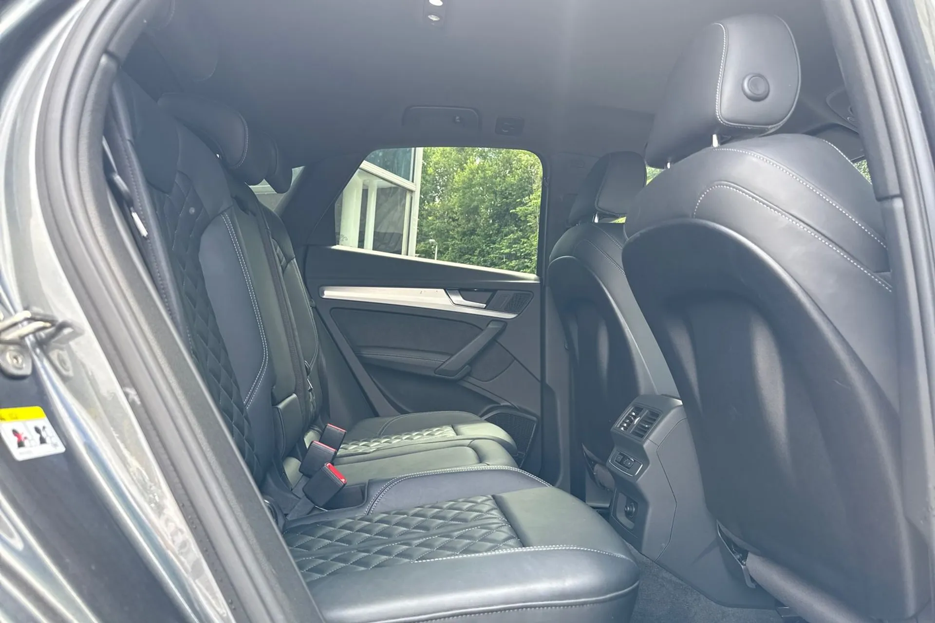 Audi Q5 thumbnail image number 21