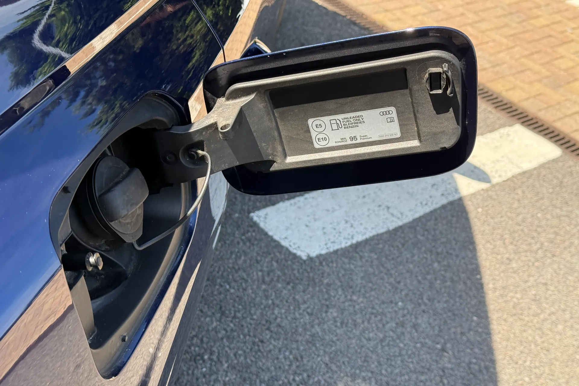 Audi Q3 thumbnail image number 32