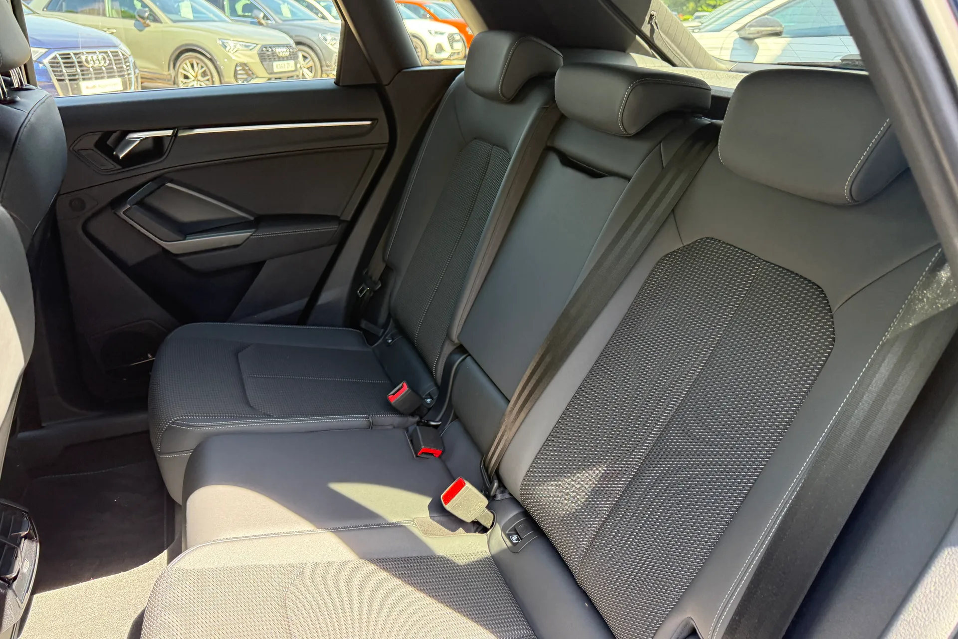 Audi Q3 thumbnail image number 49