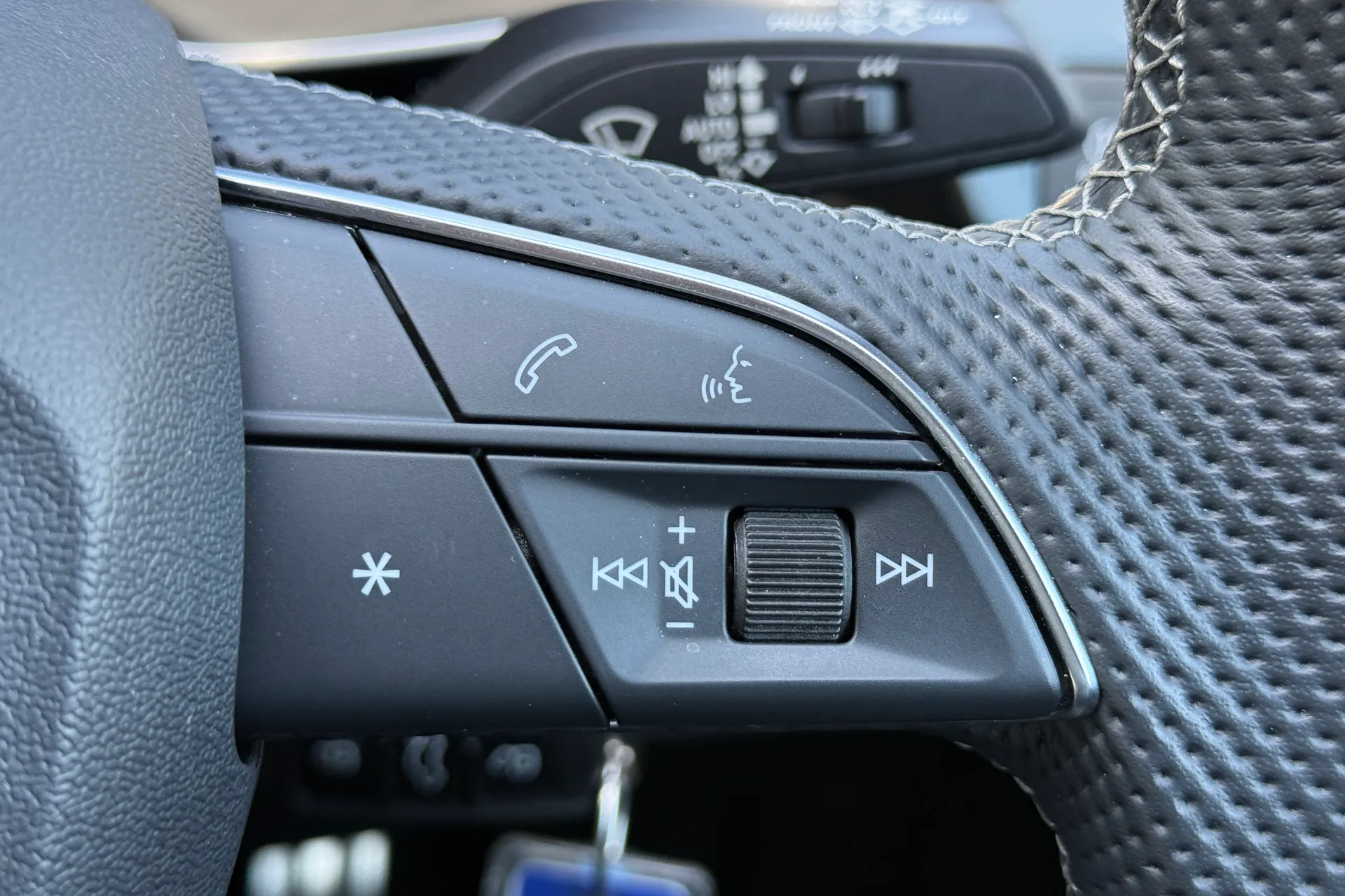 Audi Q3 thumbnail image number 27