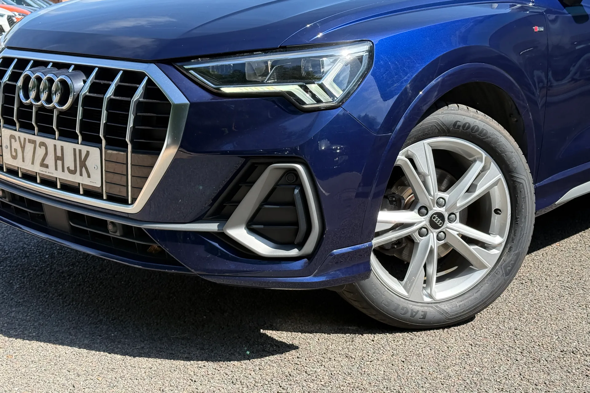 Audi Q3 thumbnail image number 55