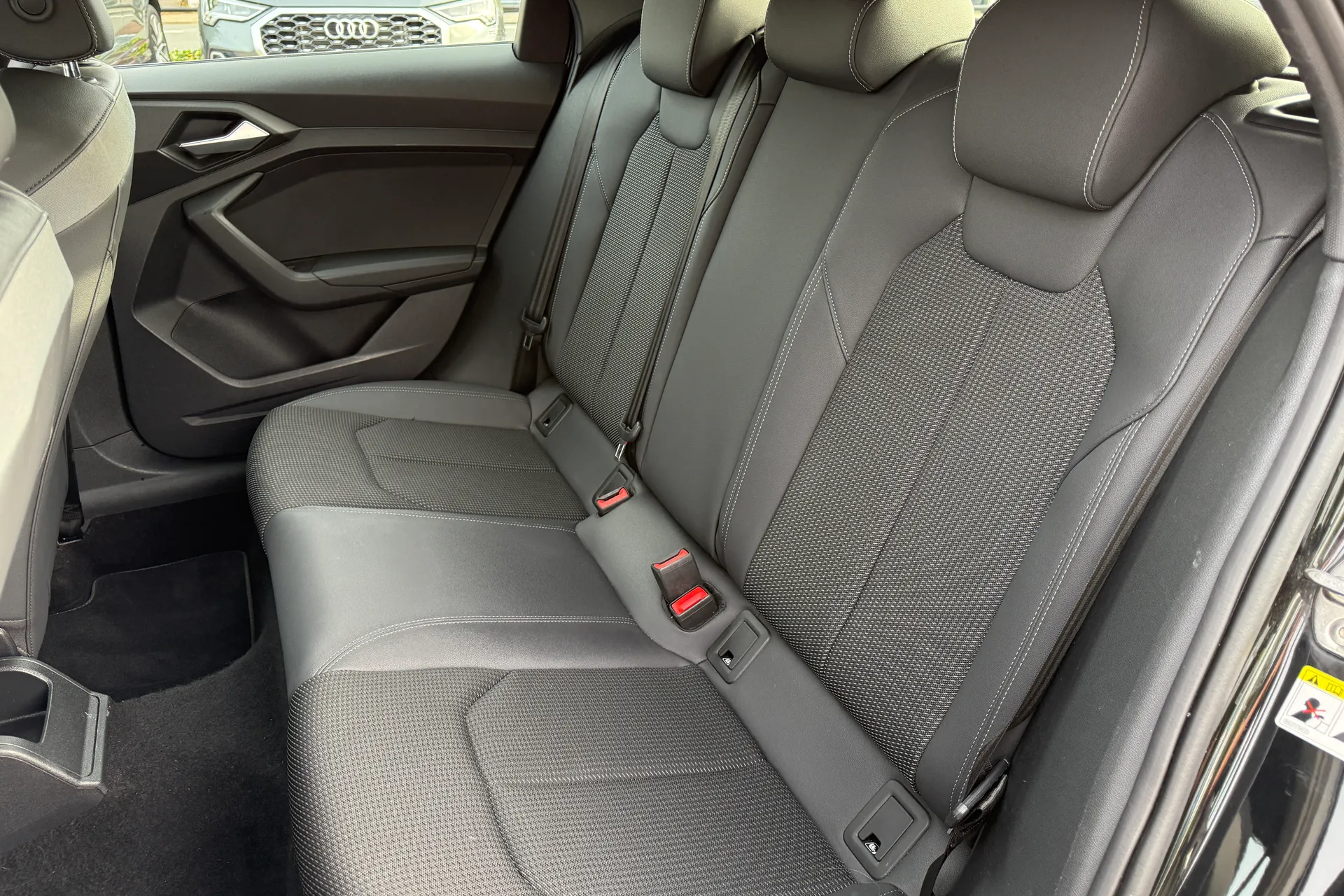 Audi A1 thumbnail image number 41