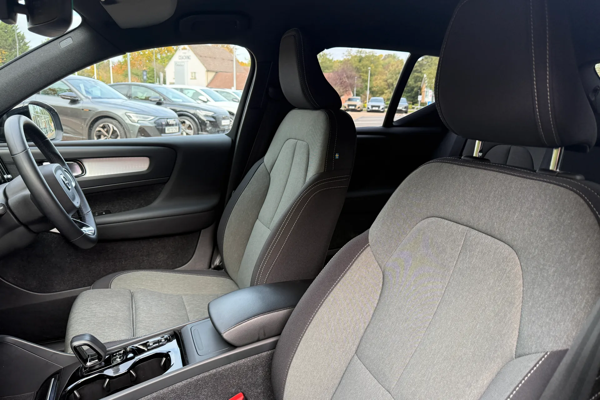 Volvo XC40 thumbnail image number 45