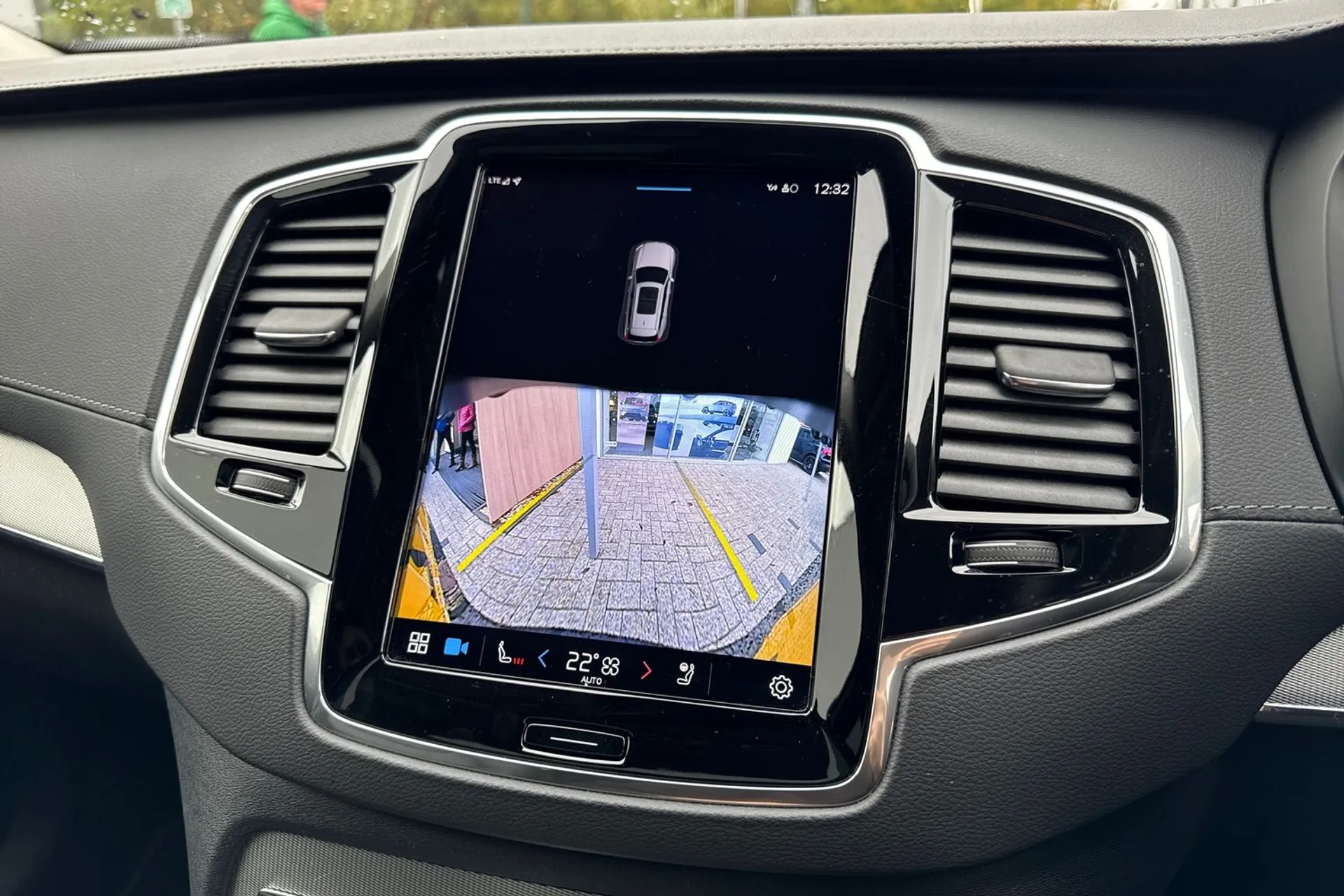 Volvo XC90 thumbnail image number 42