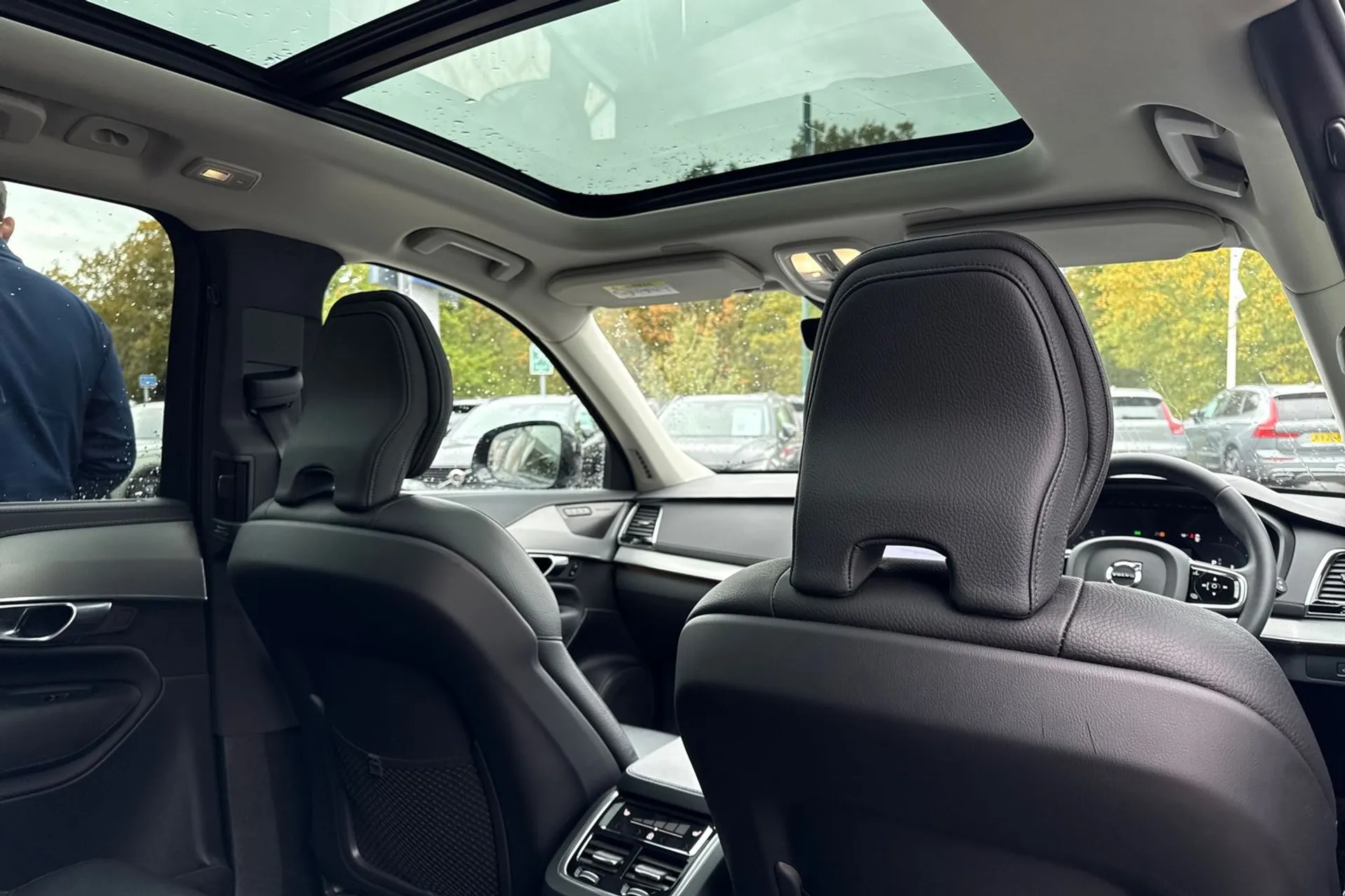 Volvo XC90 thumbnail image number 27