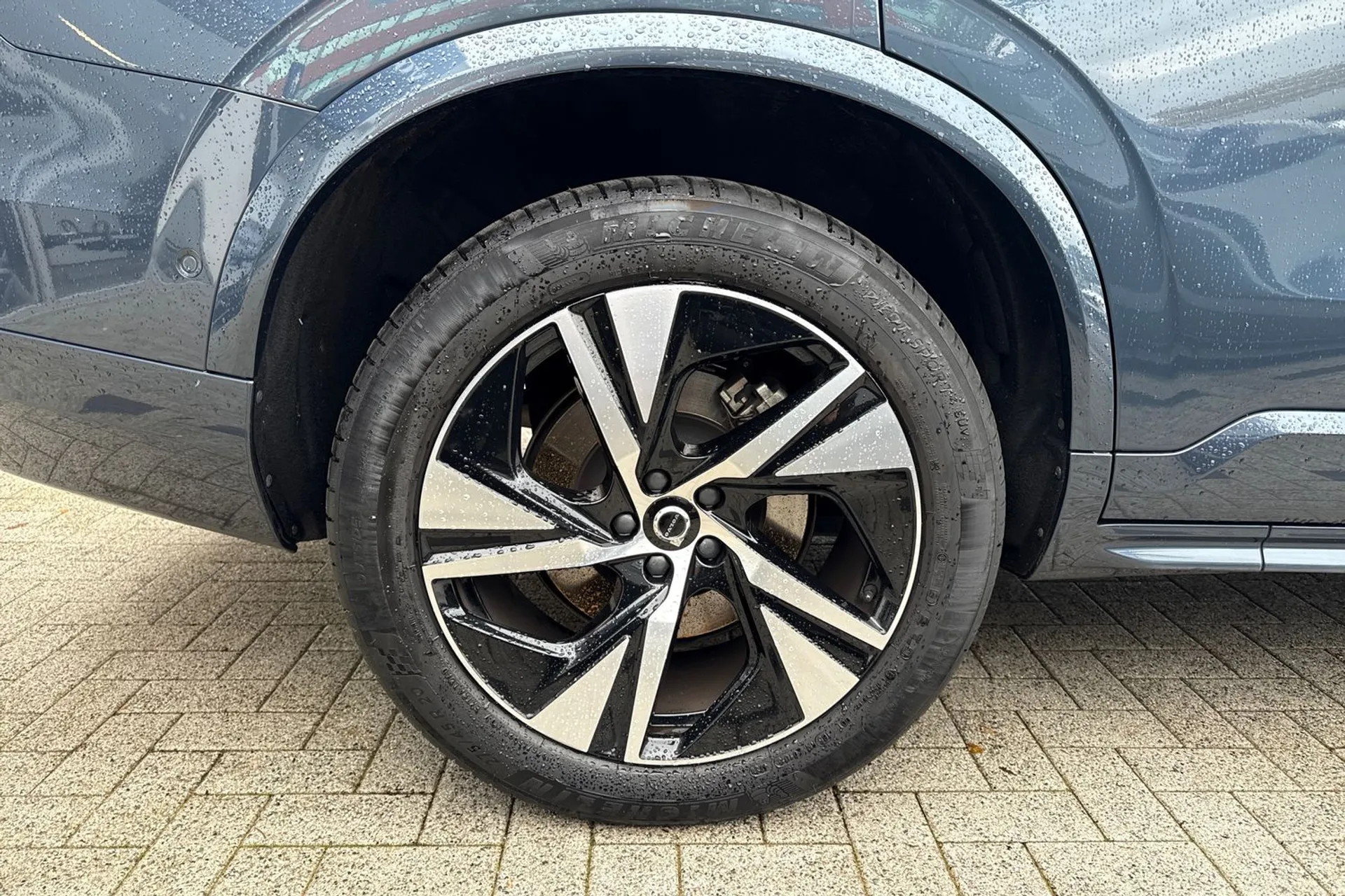 Volvo XC90 thumbnail image number 17