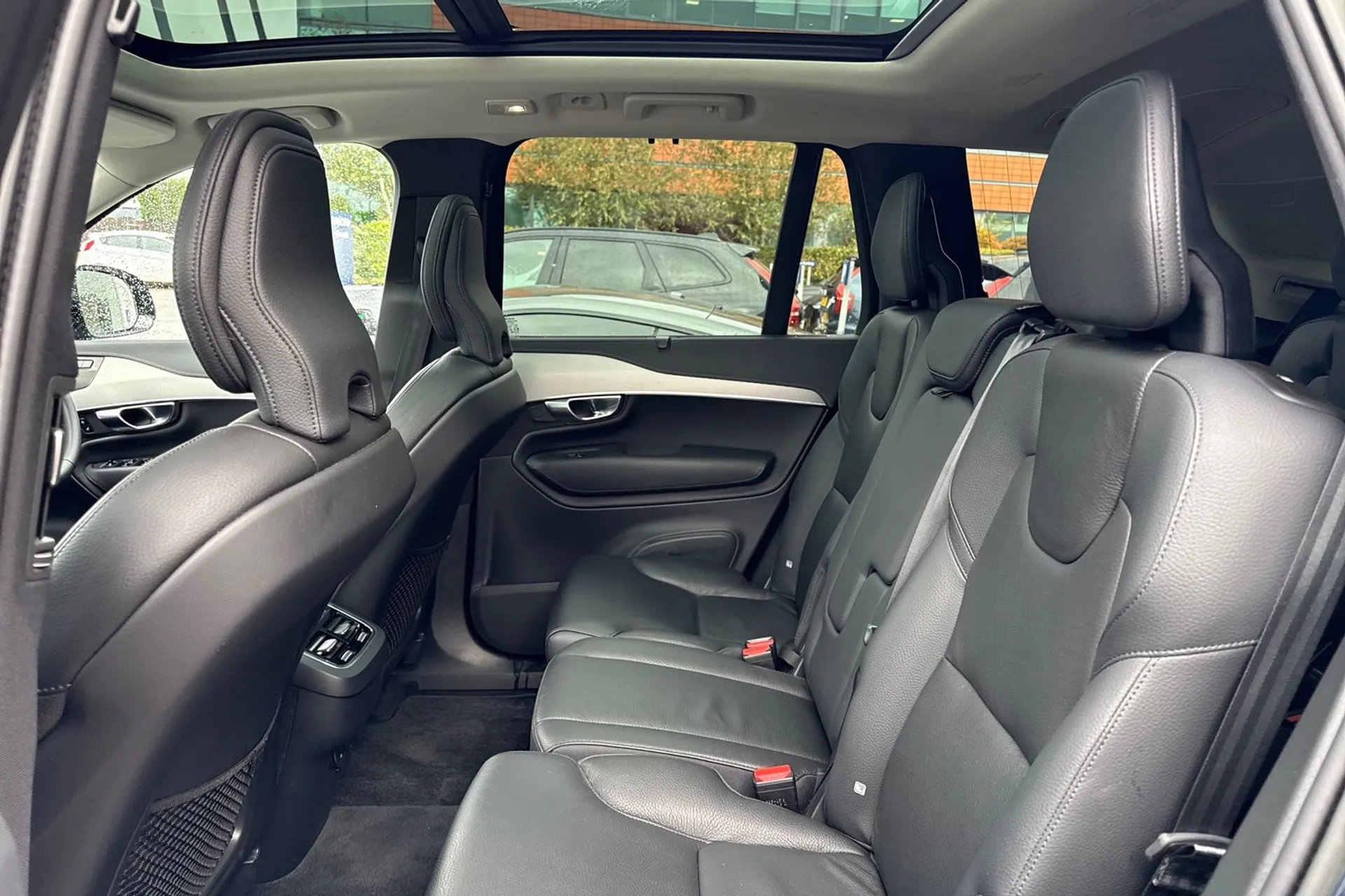 Volvo XC90 thumbnail image number 33