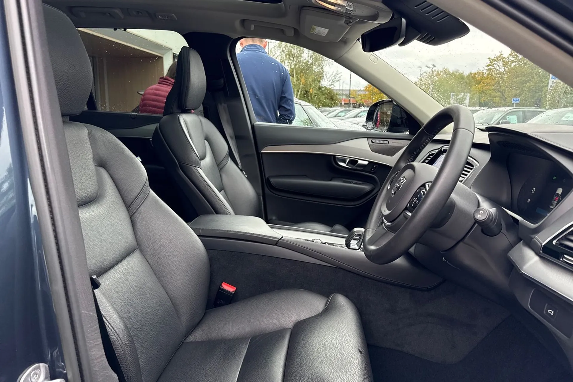 Volvo XC90 thumbnail image number 29