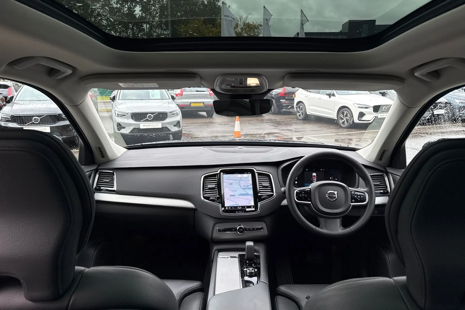 Volvo XC90 thumbnail image number 3