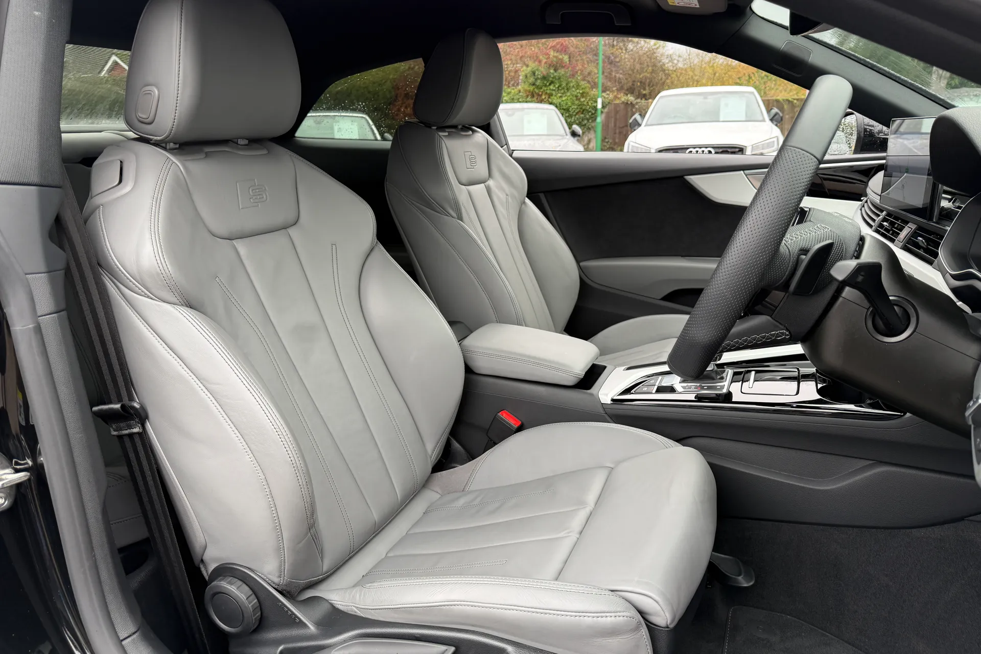 Audi A5 thumbnail image number 25