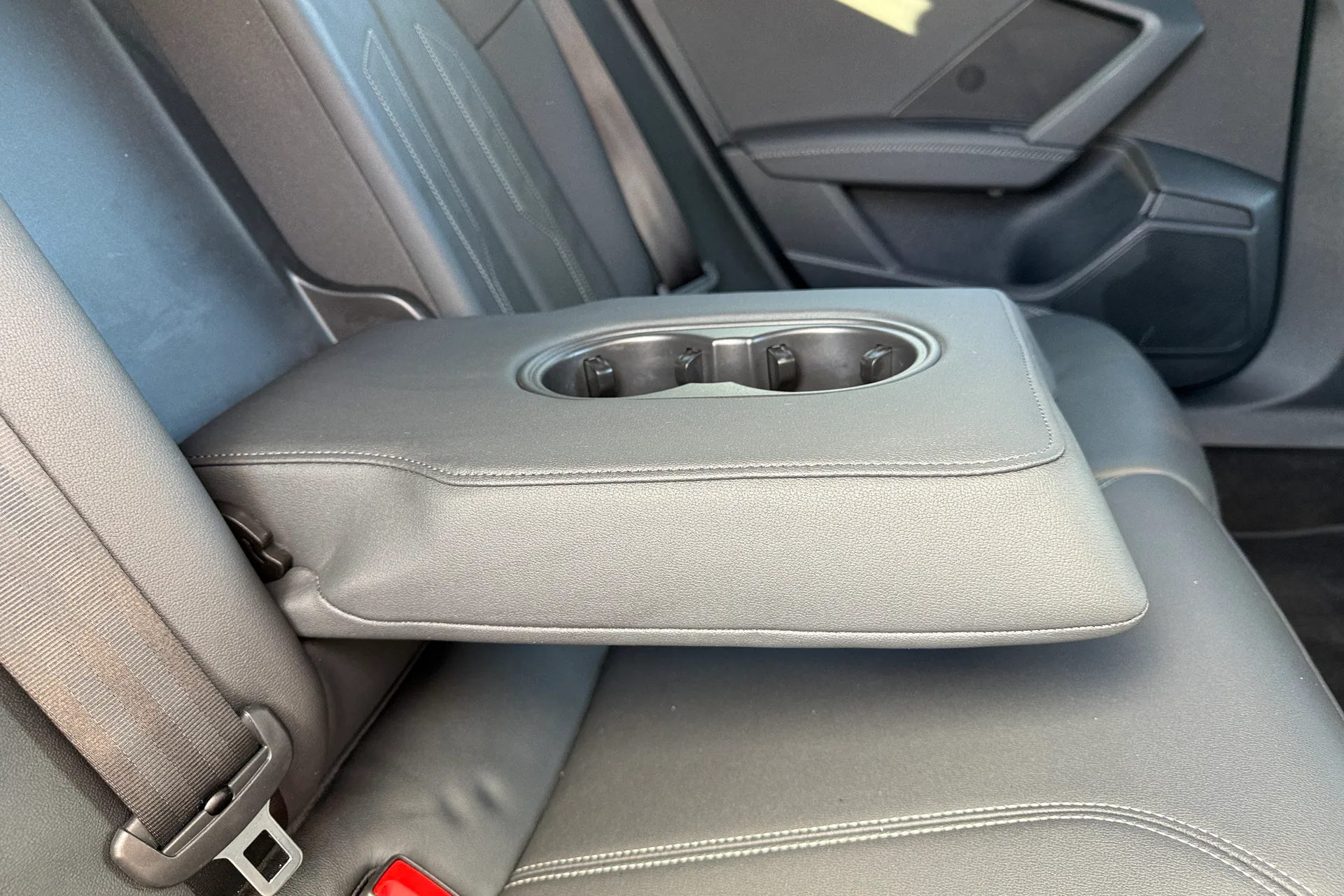 Audi A3 thumbnail image number 43