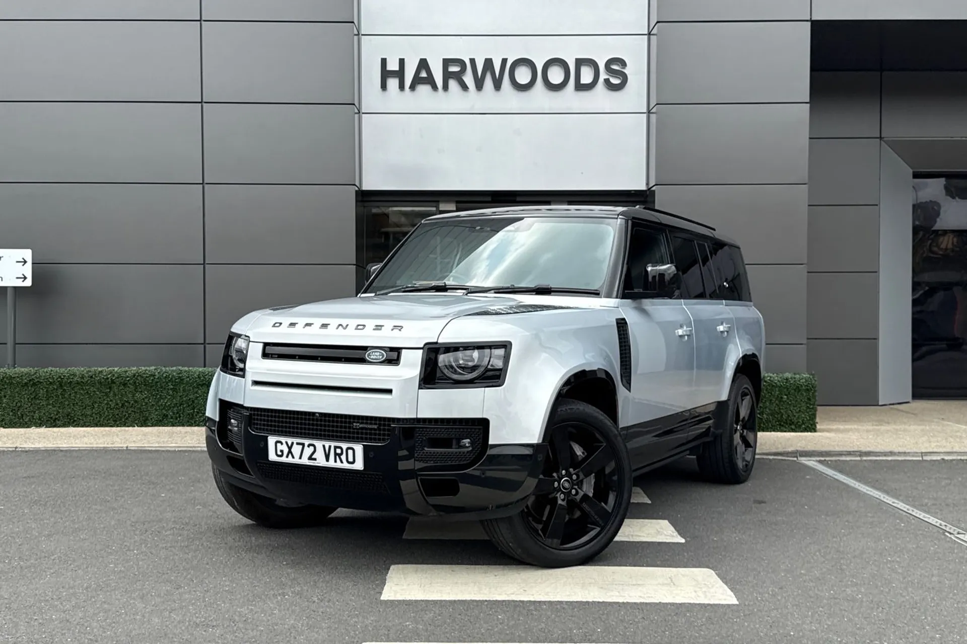 LAND ROVER DEFENDER thumbnail image number 16