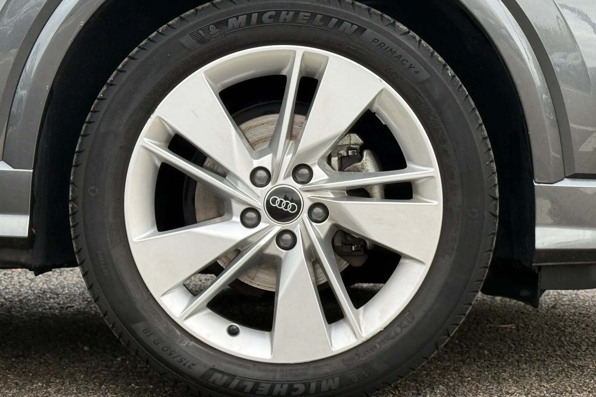 Audi Q2 thumbnail image number 23