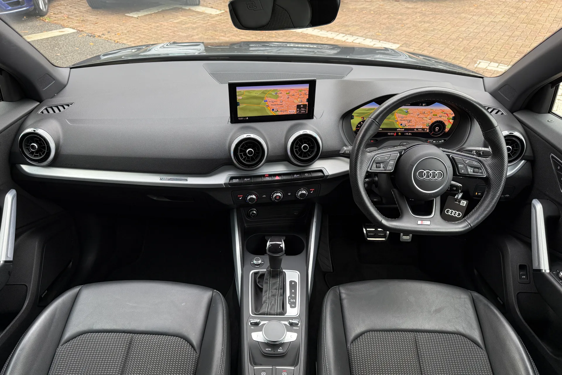 Audi Q2 thumbnail image number 3