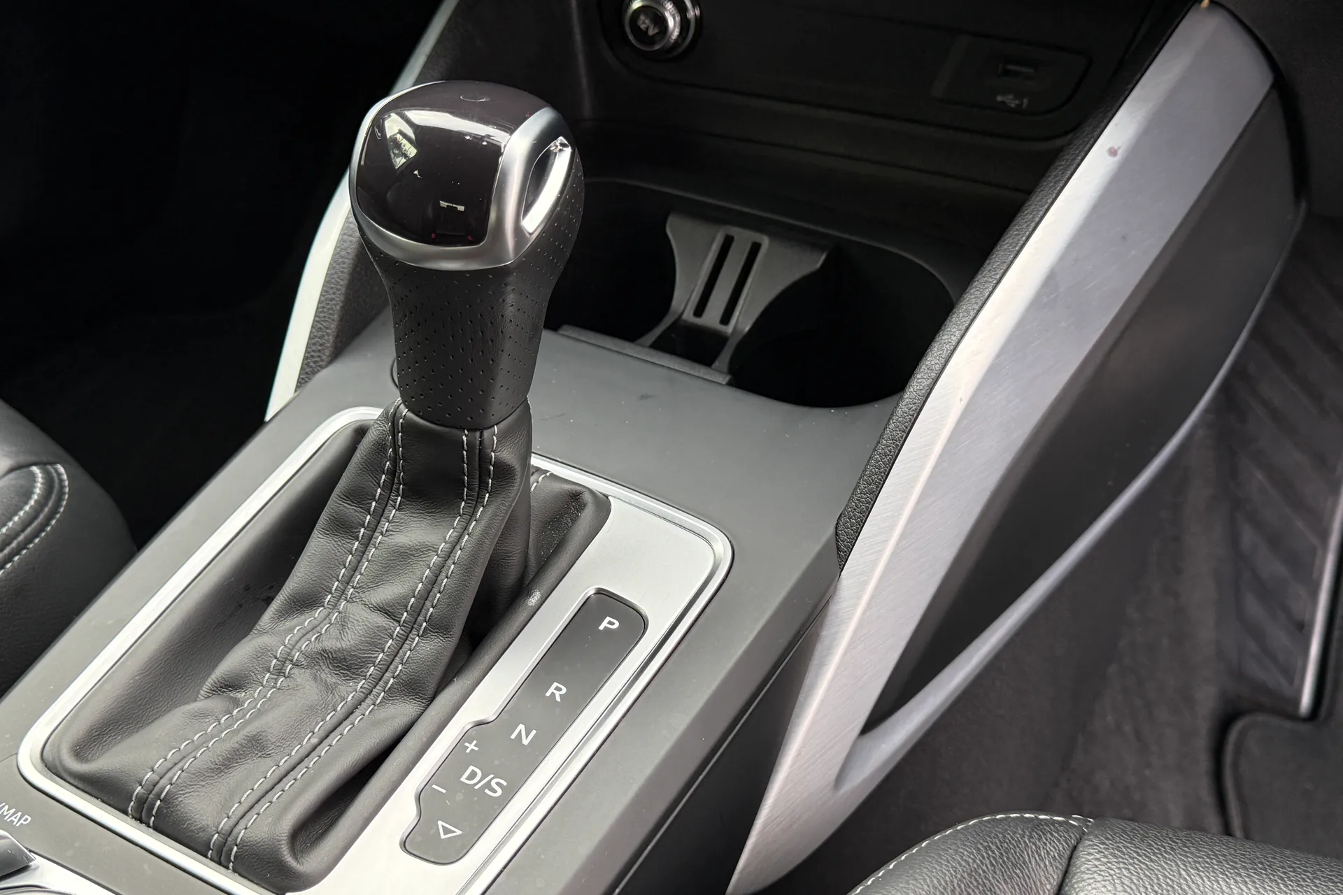 Audi Q2 thumbnail image number 47