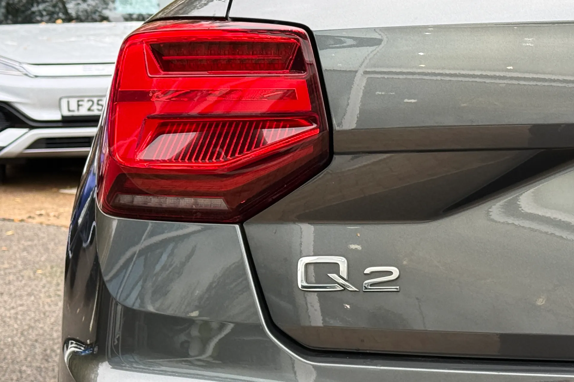 Audi Q2 thumbnail image number 36