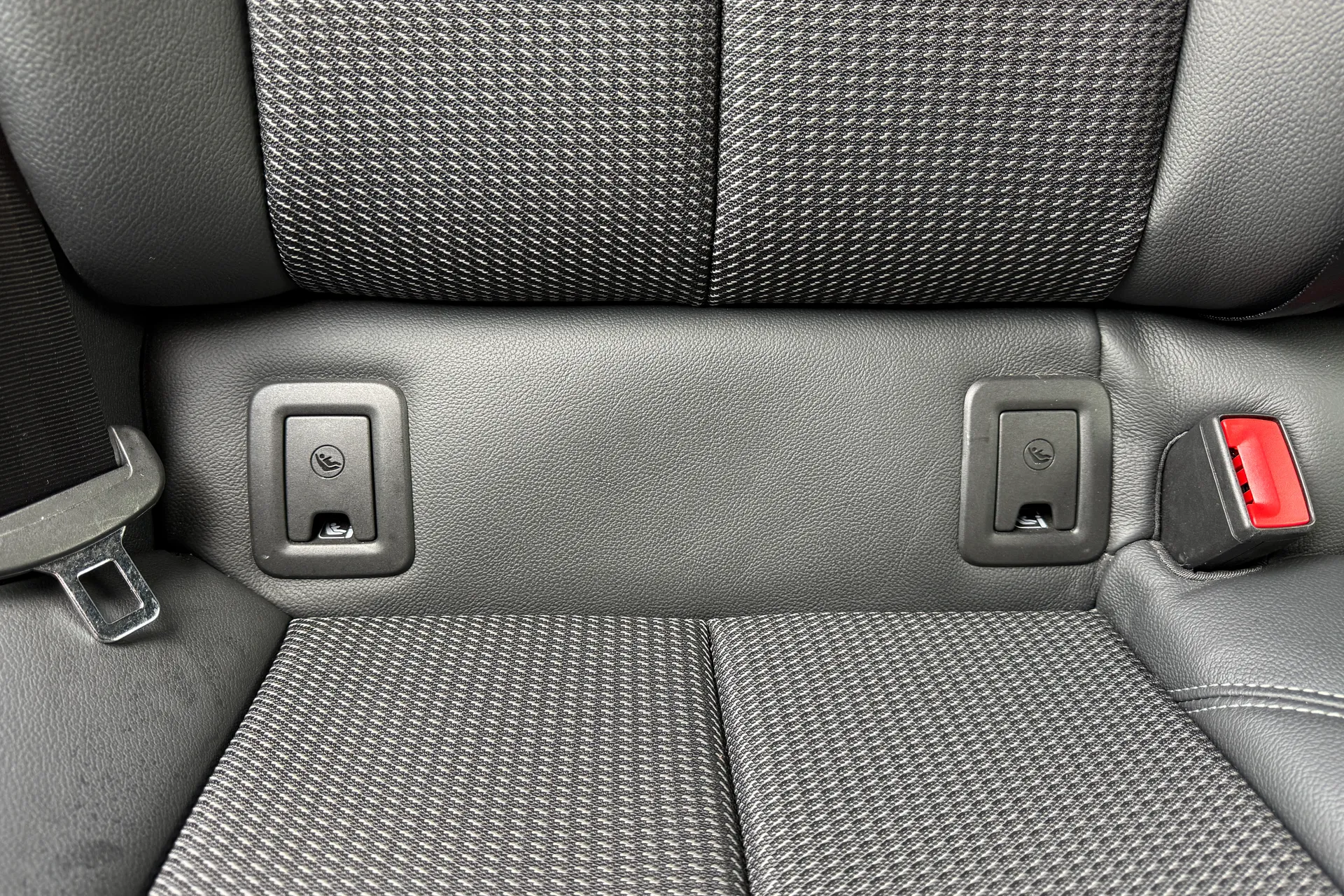 Audi Q2 thumbnail image number 26