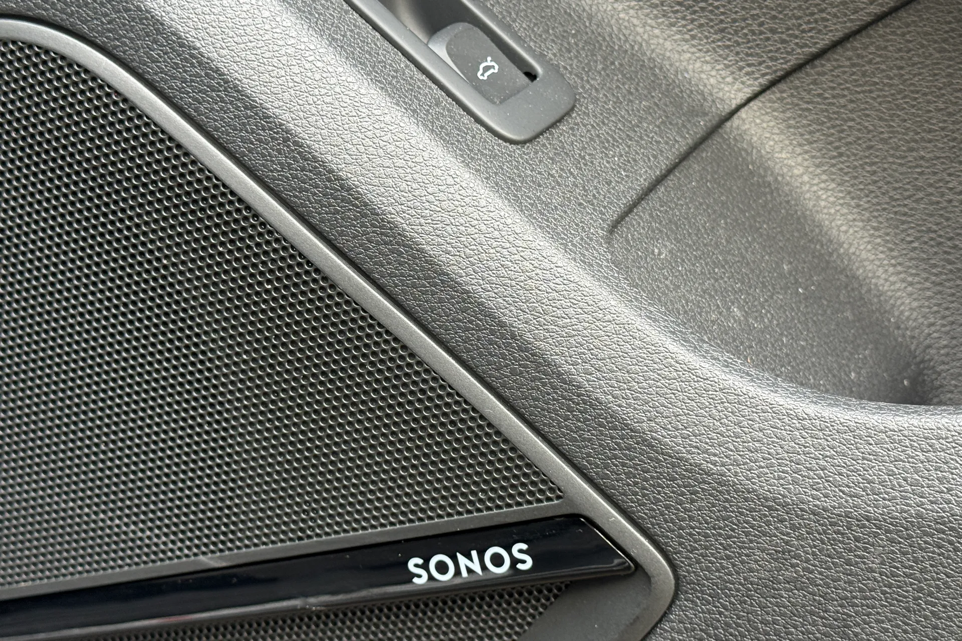 Audi Q2 thumbnail image number 44