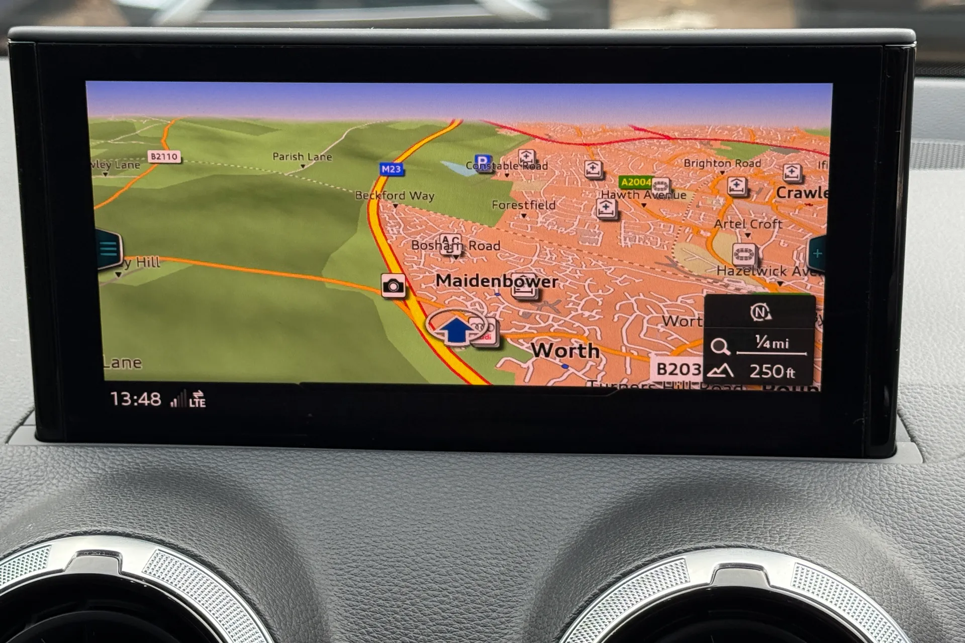 Audi Q2 thumbnail image number 6