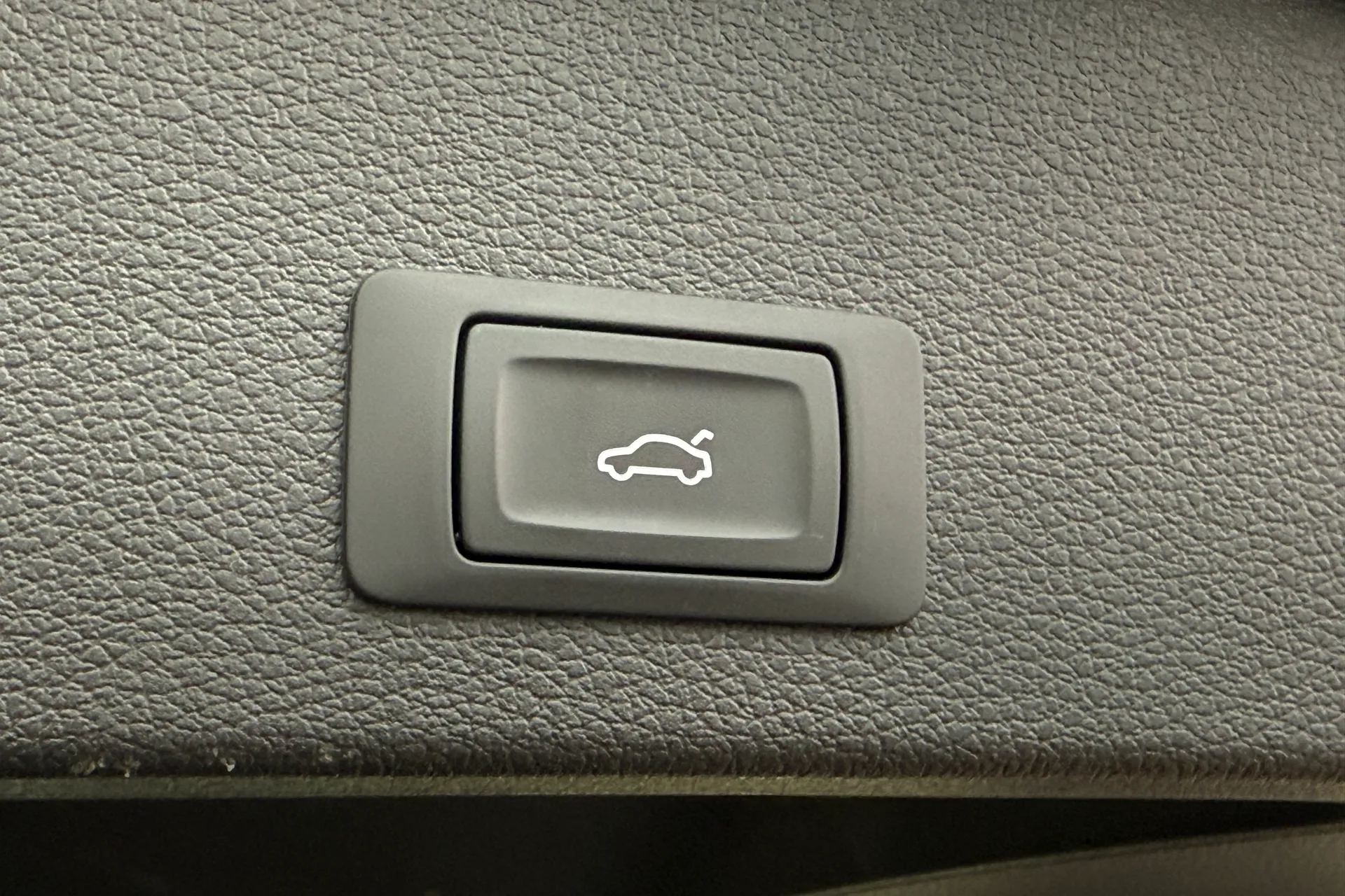 Audi Q2 thumbnail image number 33