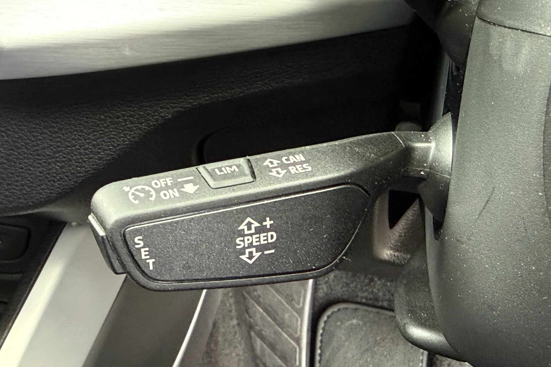 Audi Q2 thumbnail image number 60