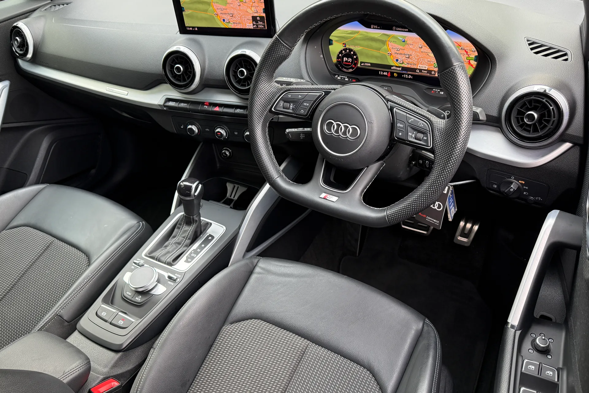 Audi Q2 thumbnail image number 13