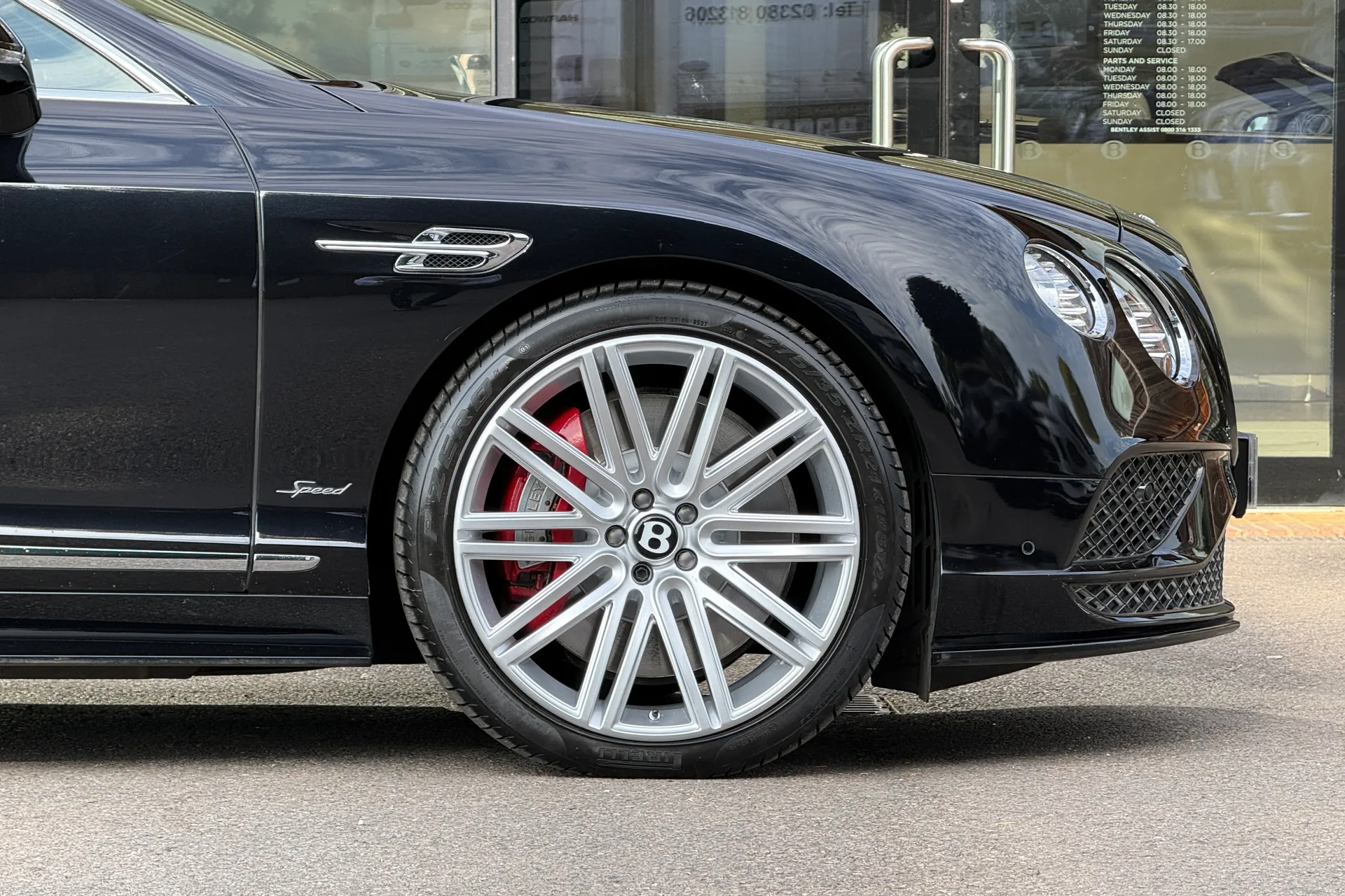 Bentley CONTINENTAL GT thumbnail image number 5