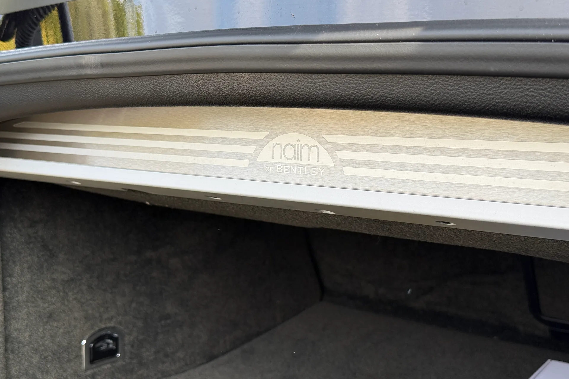 Bentley CONTINENTAL GT thumbnail image number 43