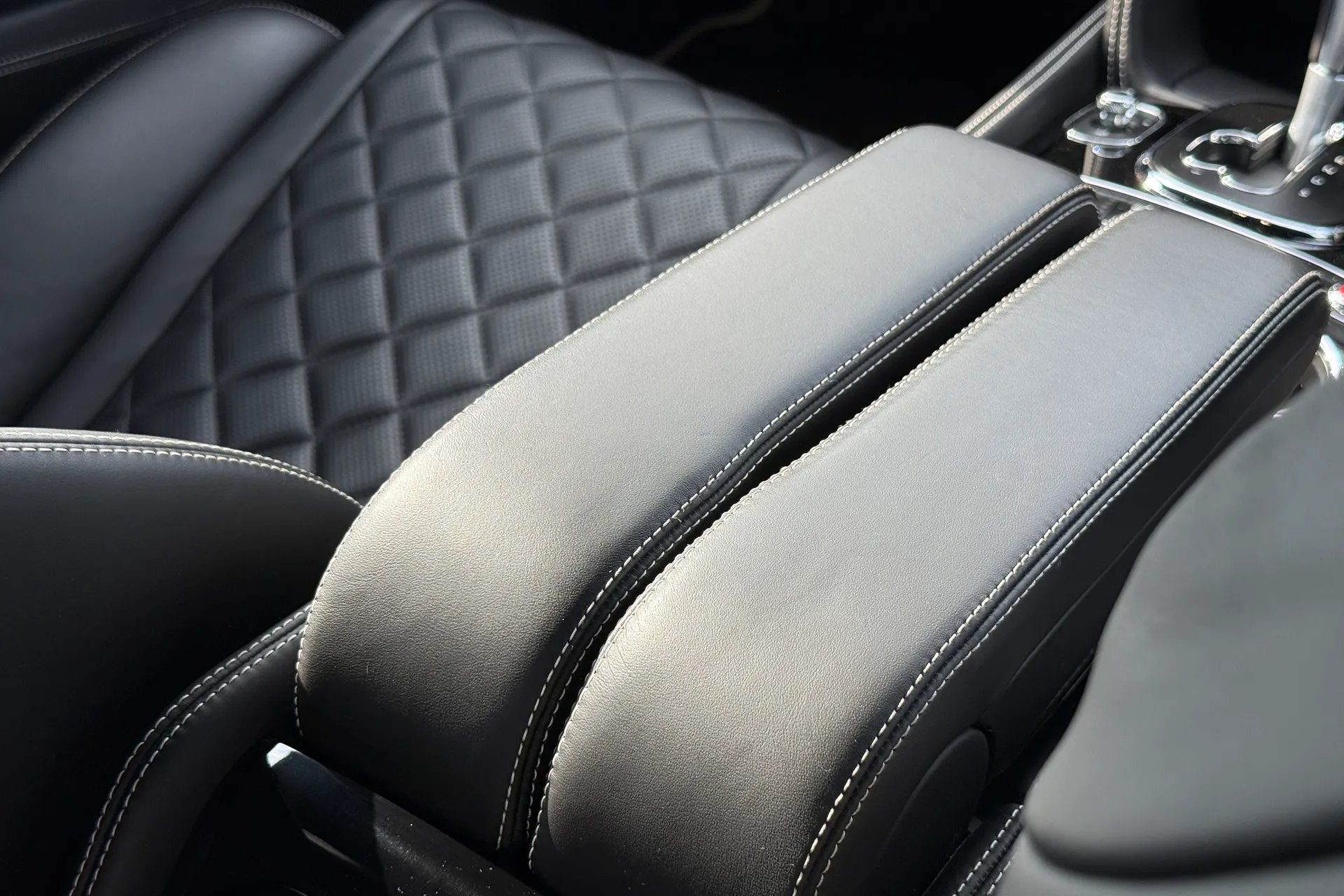 Bentley CONTINENTAL GT thumbnail image number 23