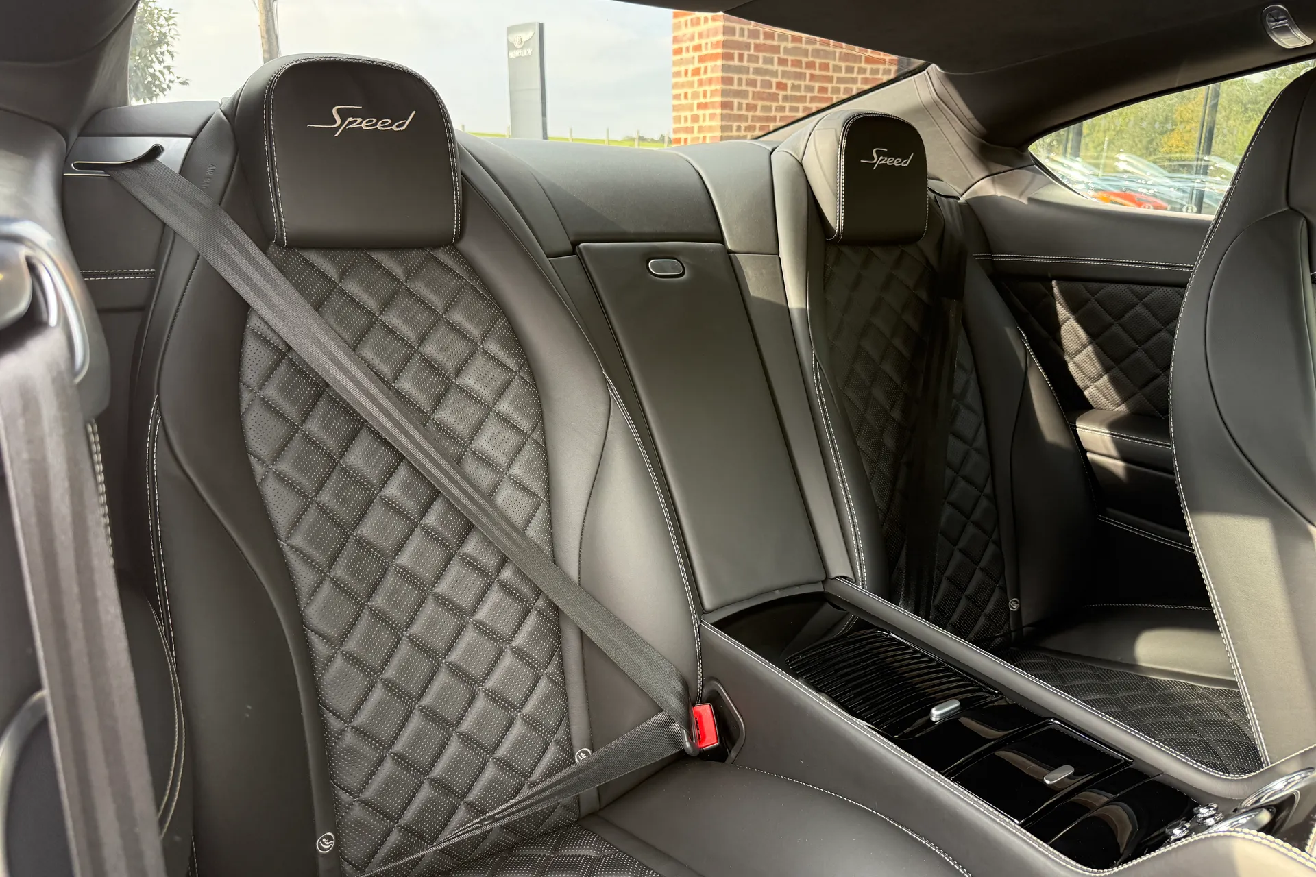 Bentley CONTINENTAL GT thumbnail image number 12