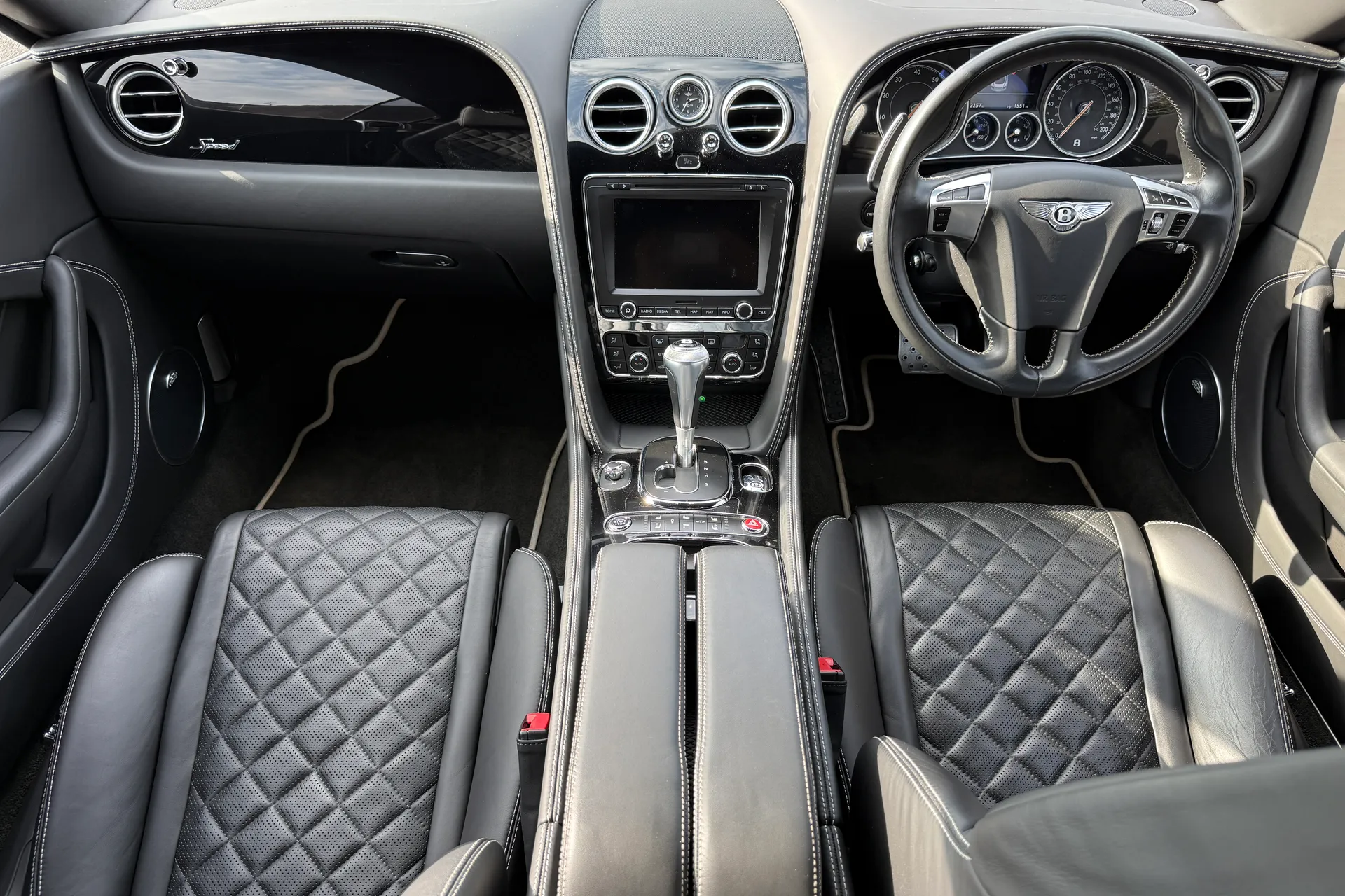 Bentley CONTINENTAL GT thumbnail image number 22