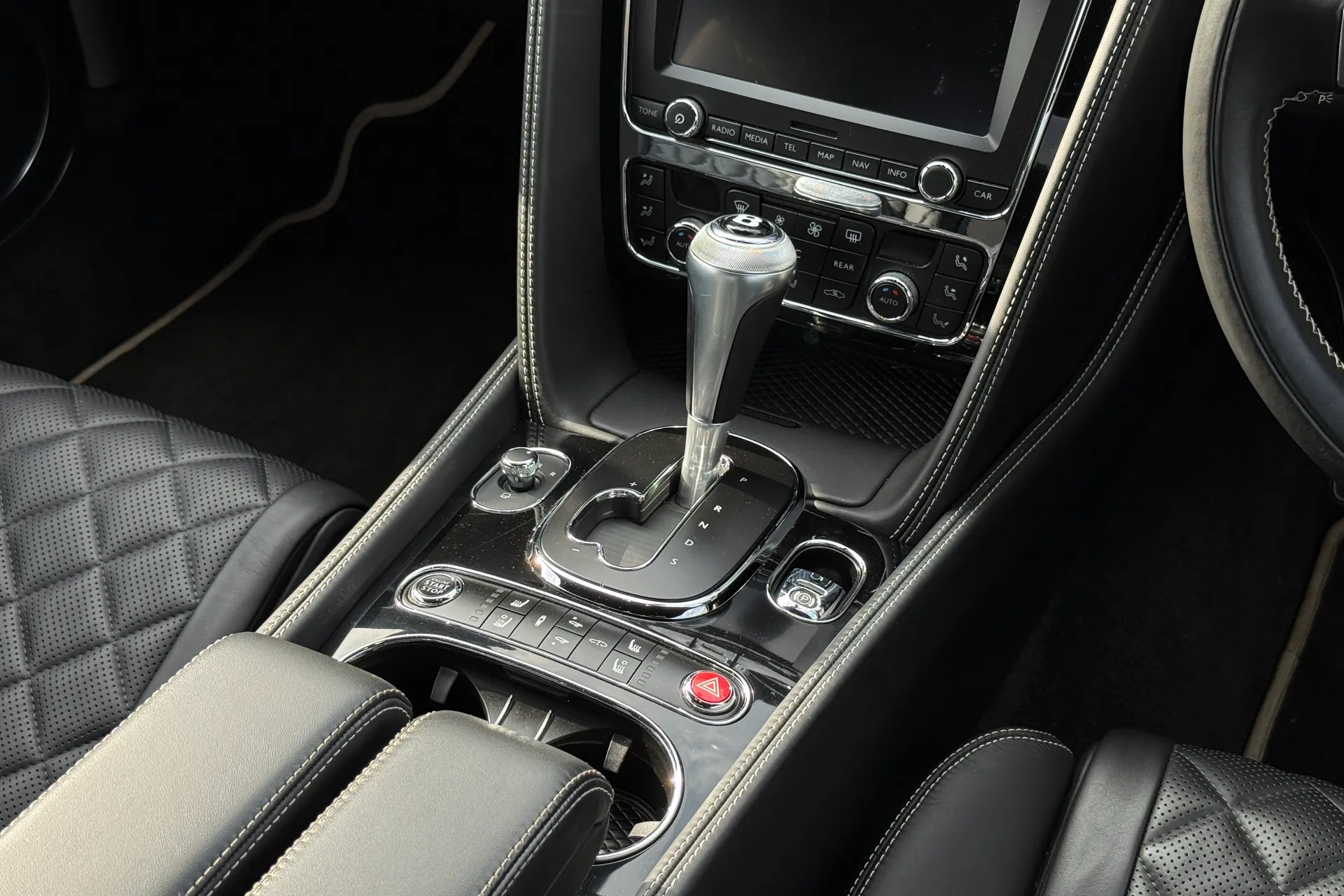 Bentley CONTINENTAL GT thumbnail image number 24