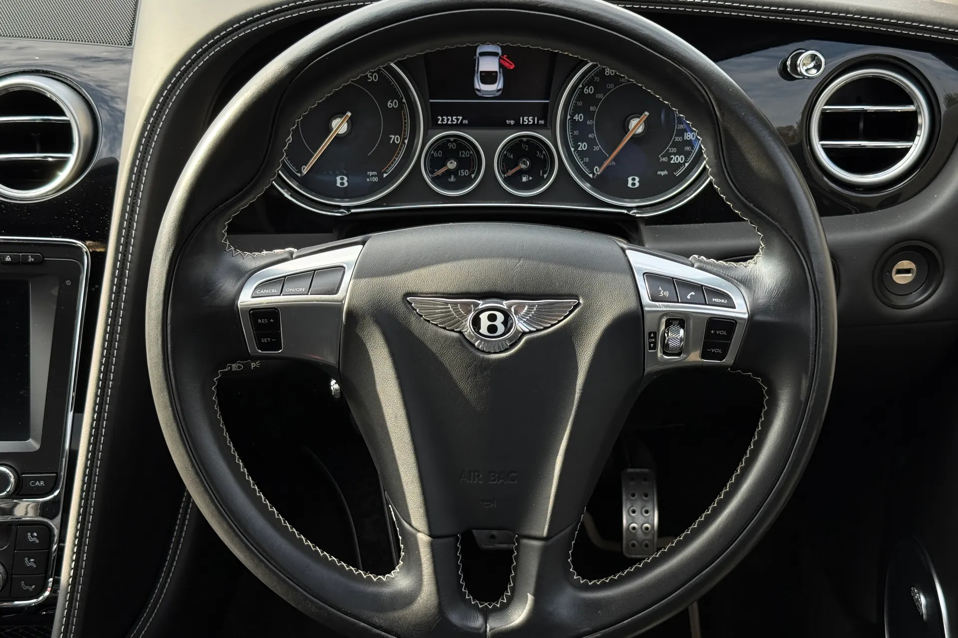 Bentley CONTINENTAL GT thumbnail image number 25