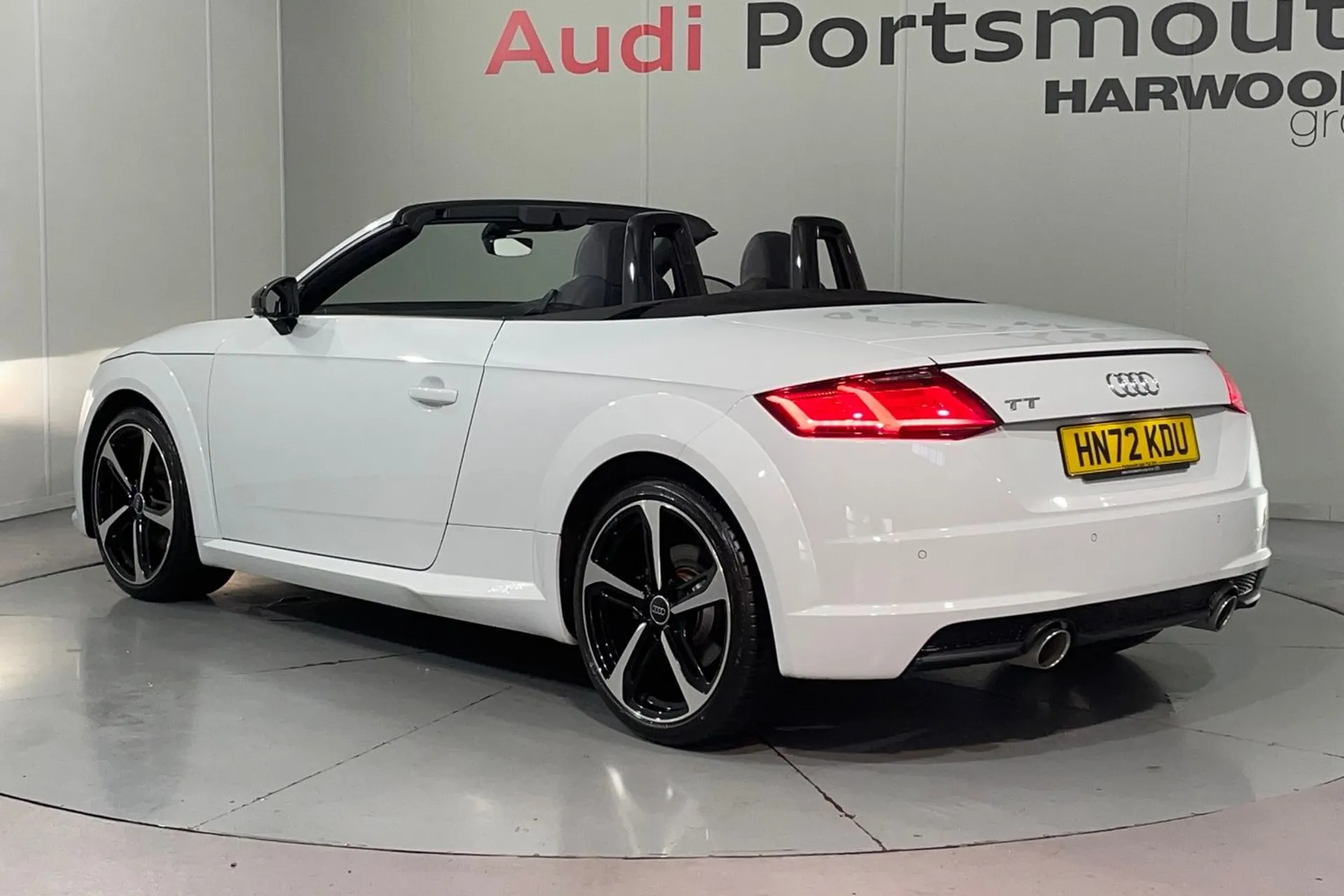 Audi TT thumbnail image number 8