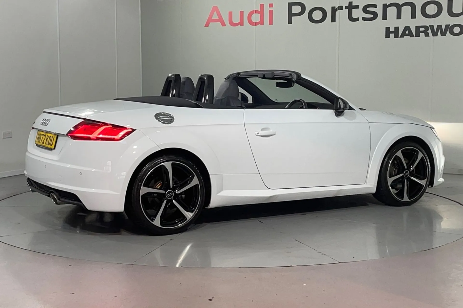 Audi TT thumbnail image number 12