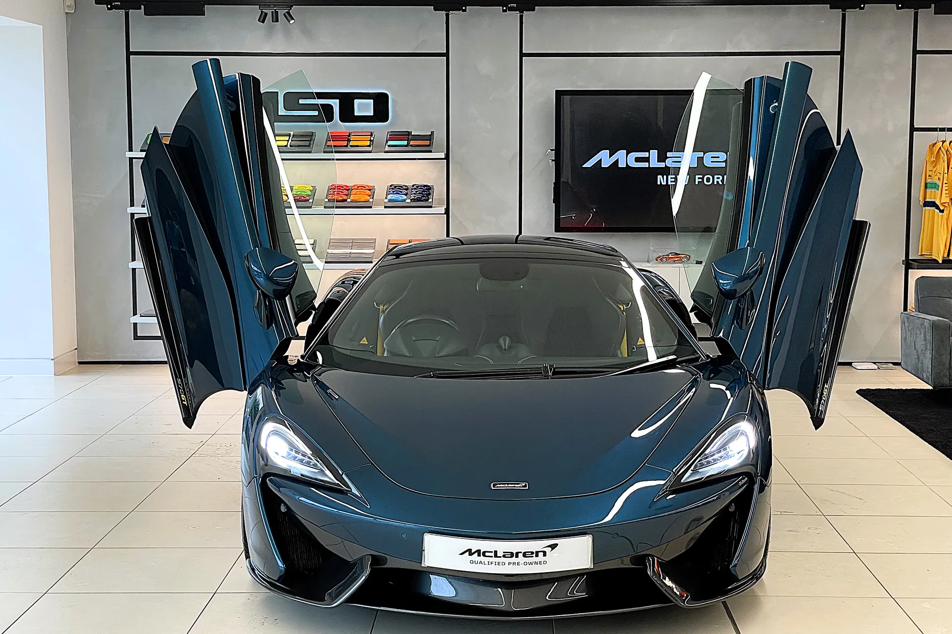 McLaren 570 thumbnail image number 8