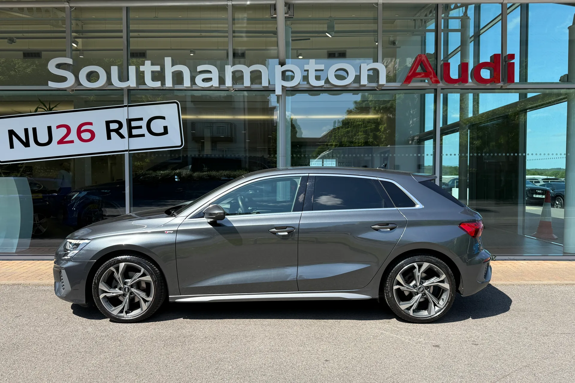 Audi A3 thumbnail image number 45