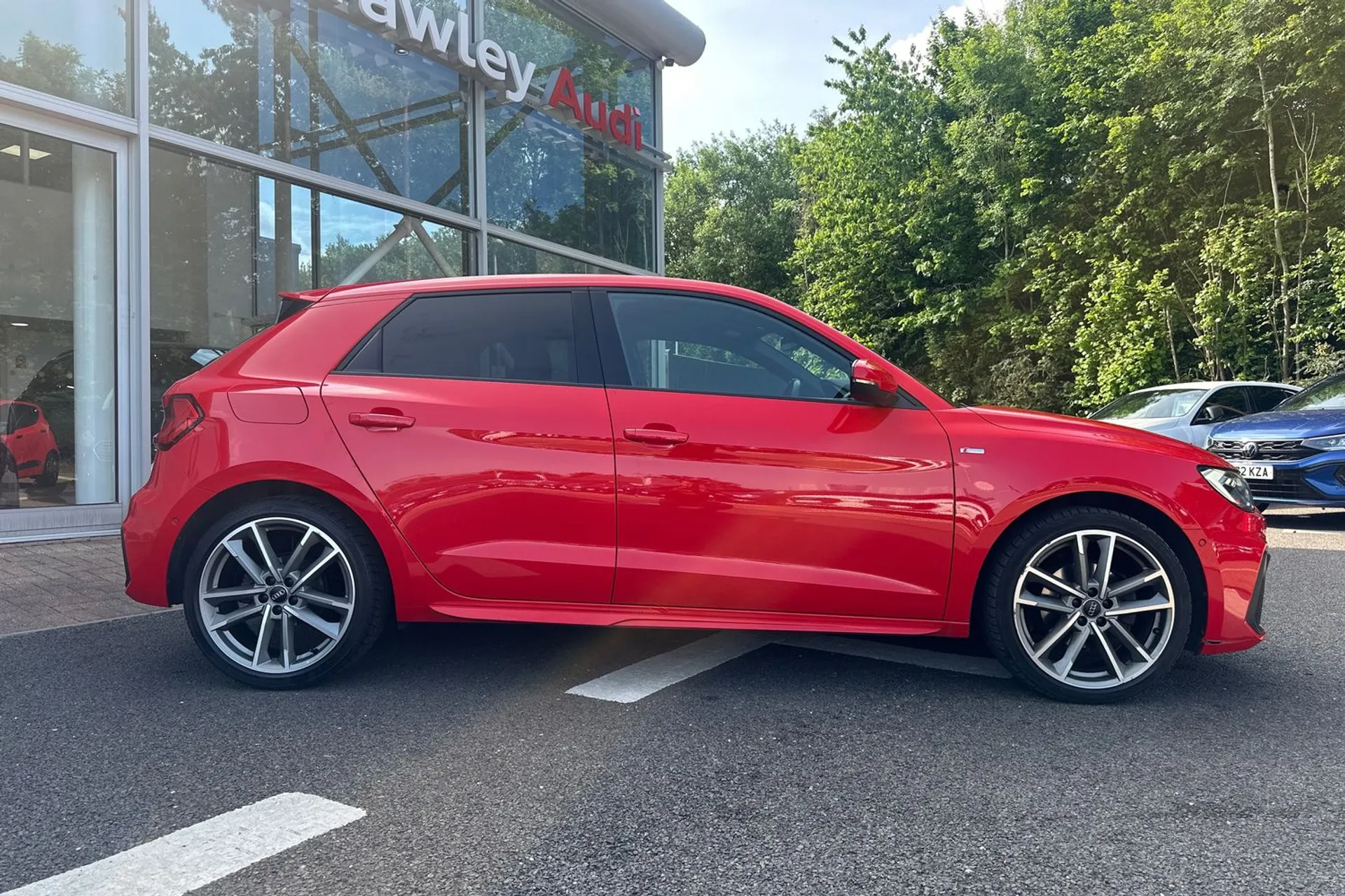Audi A1 thumbnail image number 2