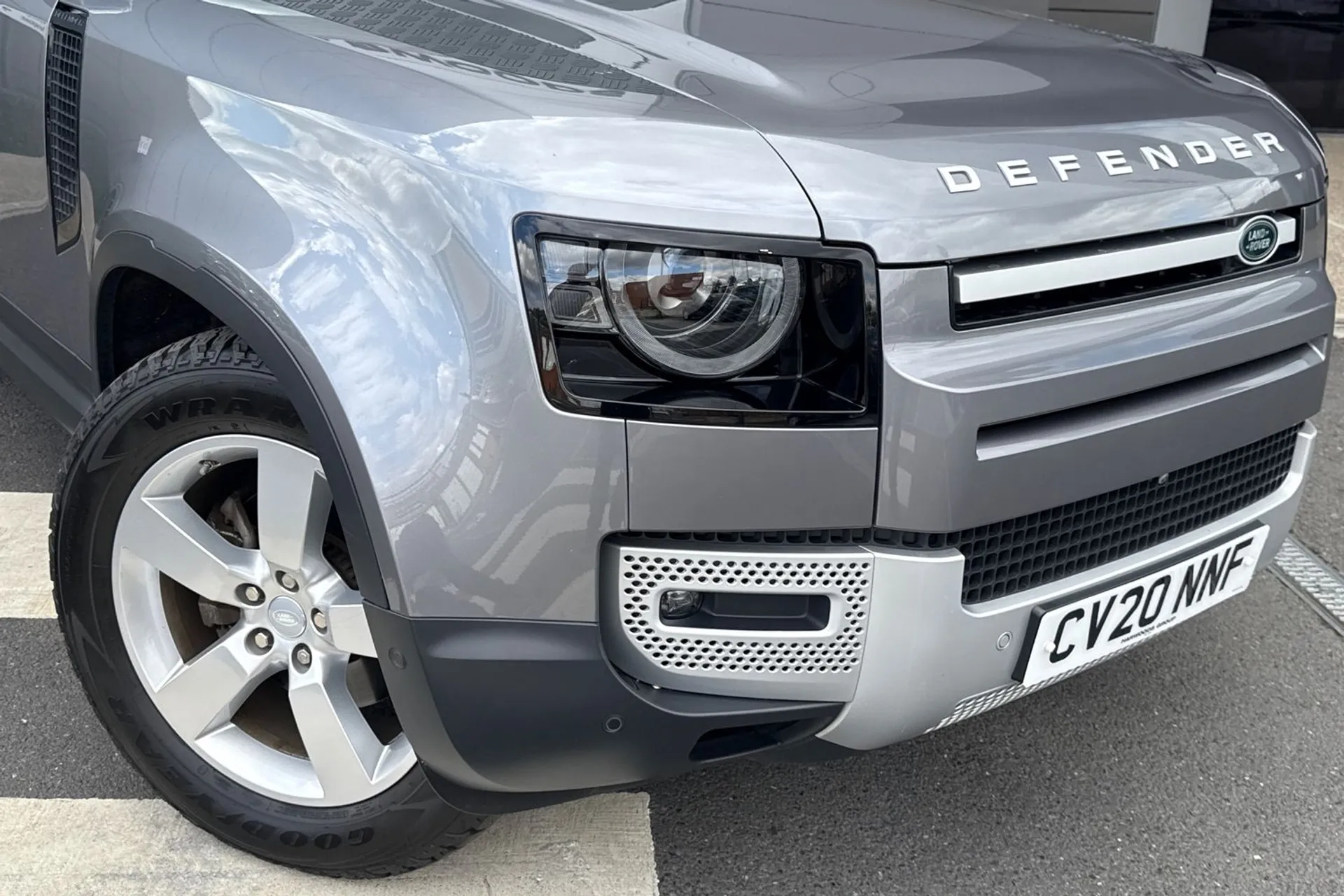 LAND ROVER DEFENDER thumbnail image number 25