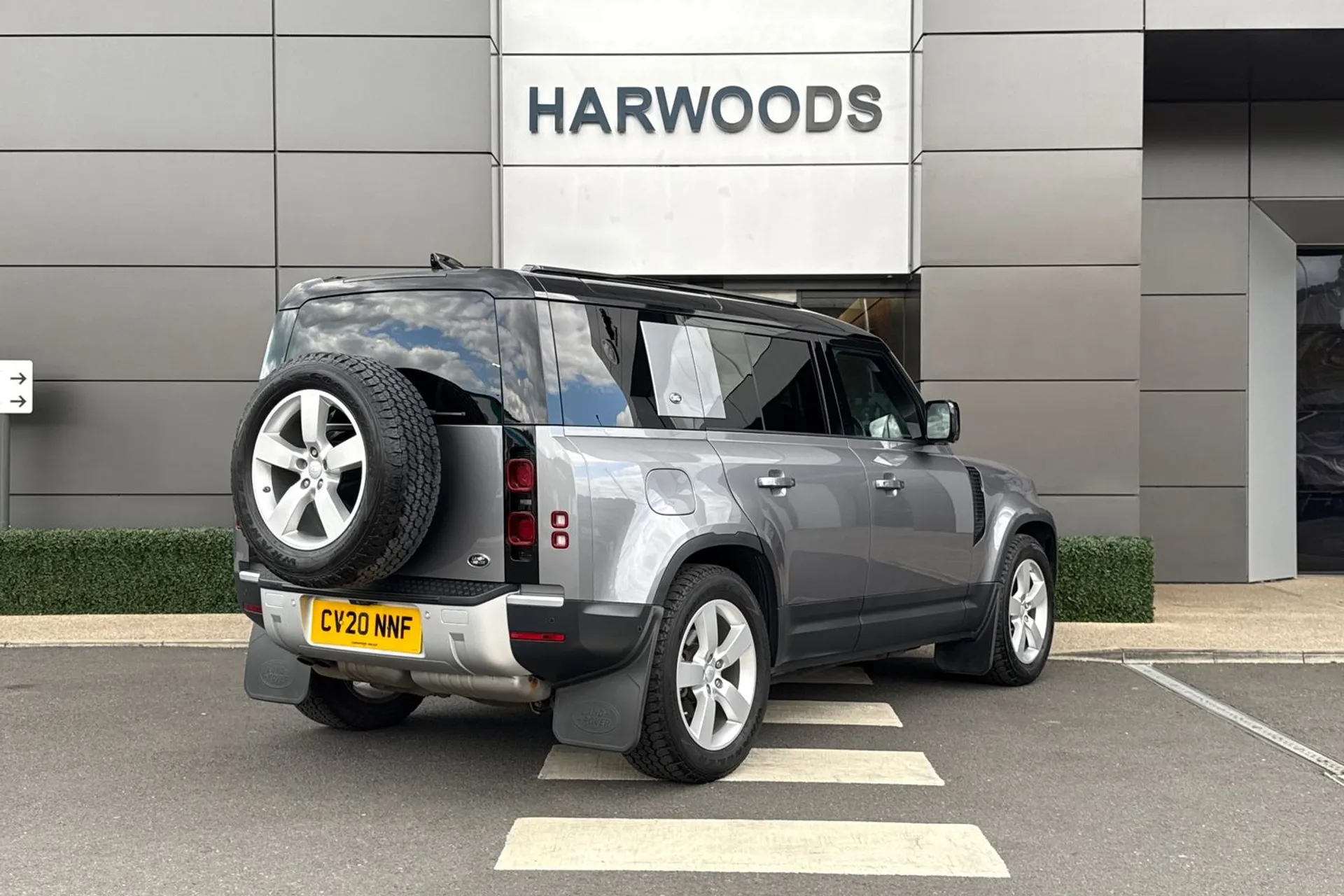 LAND ROVER DEFENDER thumbnail image number 7